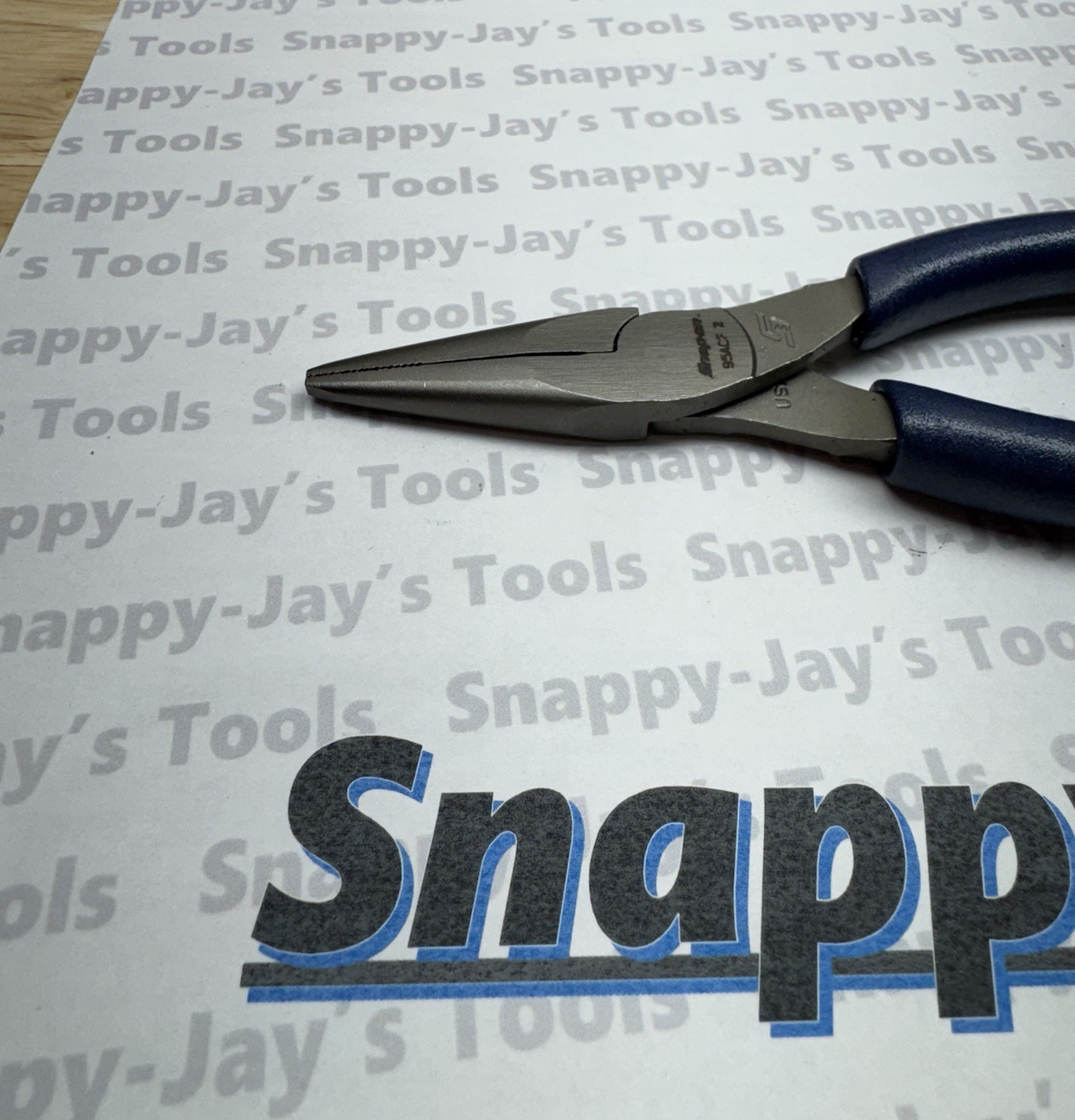 Snap-on Tools USA NEW POWER BLUE 6″ Soft Grip Needle Nose Pliers 95ACFMB