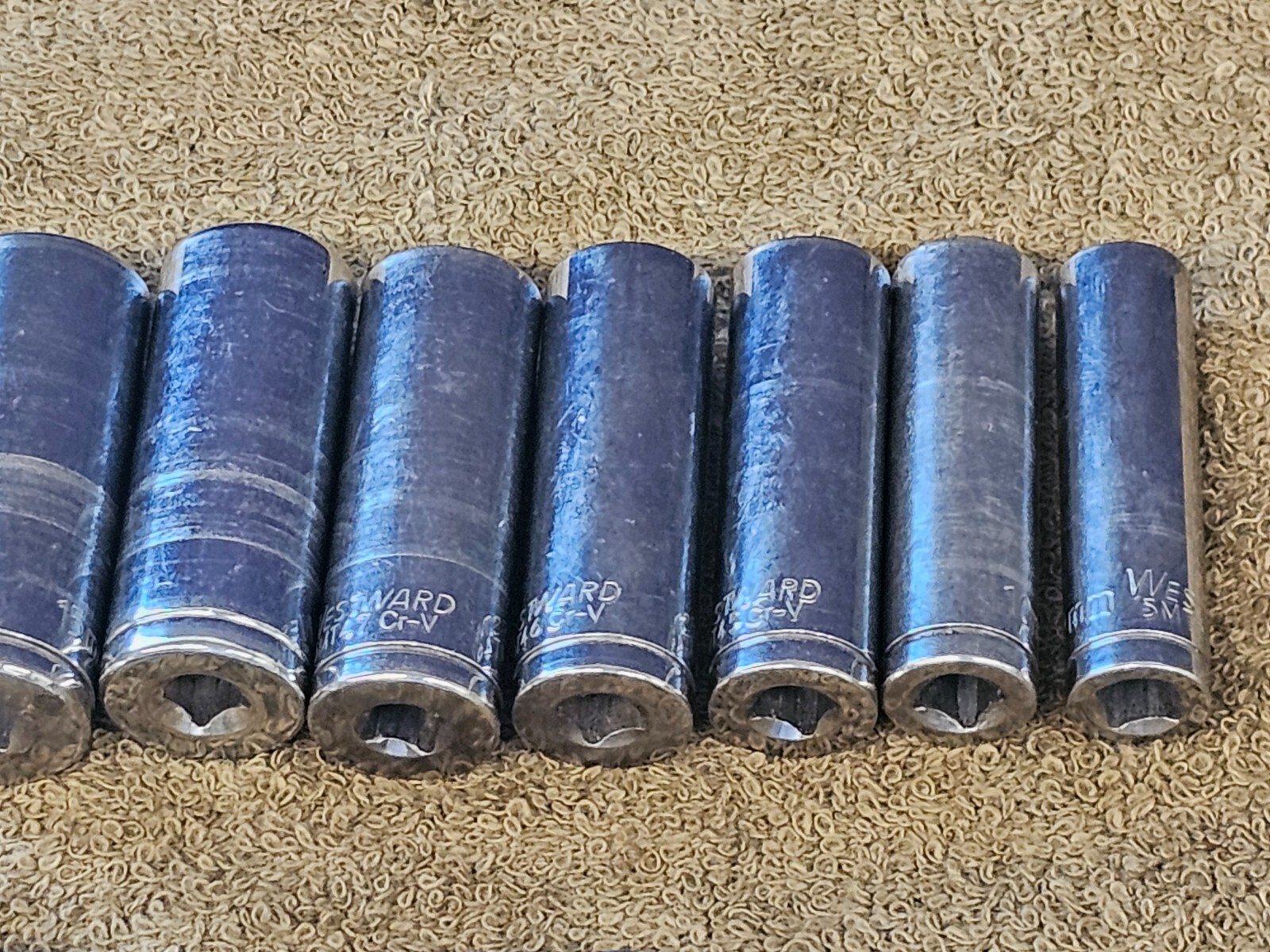 14 Westward Sockets 1/4 Drive Deep Well 15 14 13 12 11 10 9 8 7 6 5.5 Metric Set