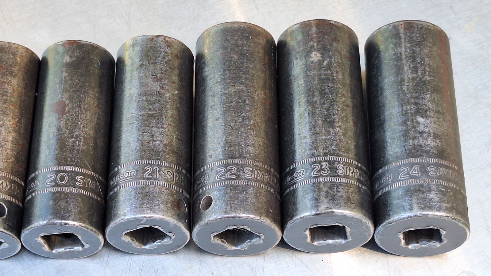 Snap On 1/2″ Drive 6-Point Metric Deep Impact Socket Set 36,34,32,30,29,27-15MM