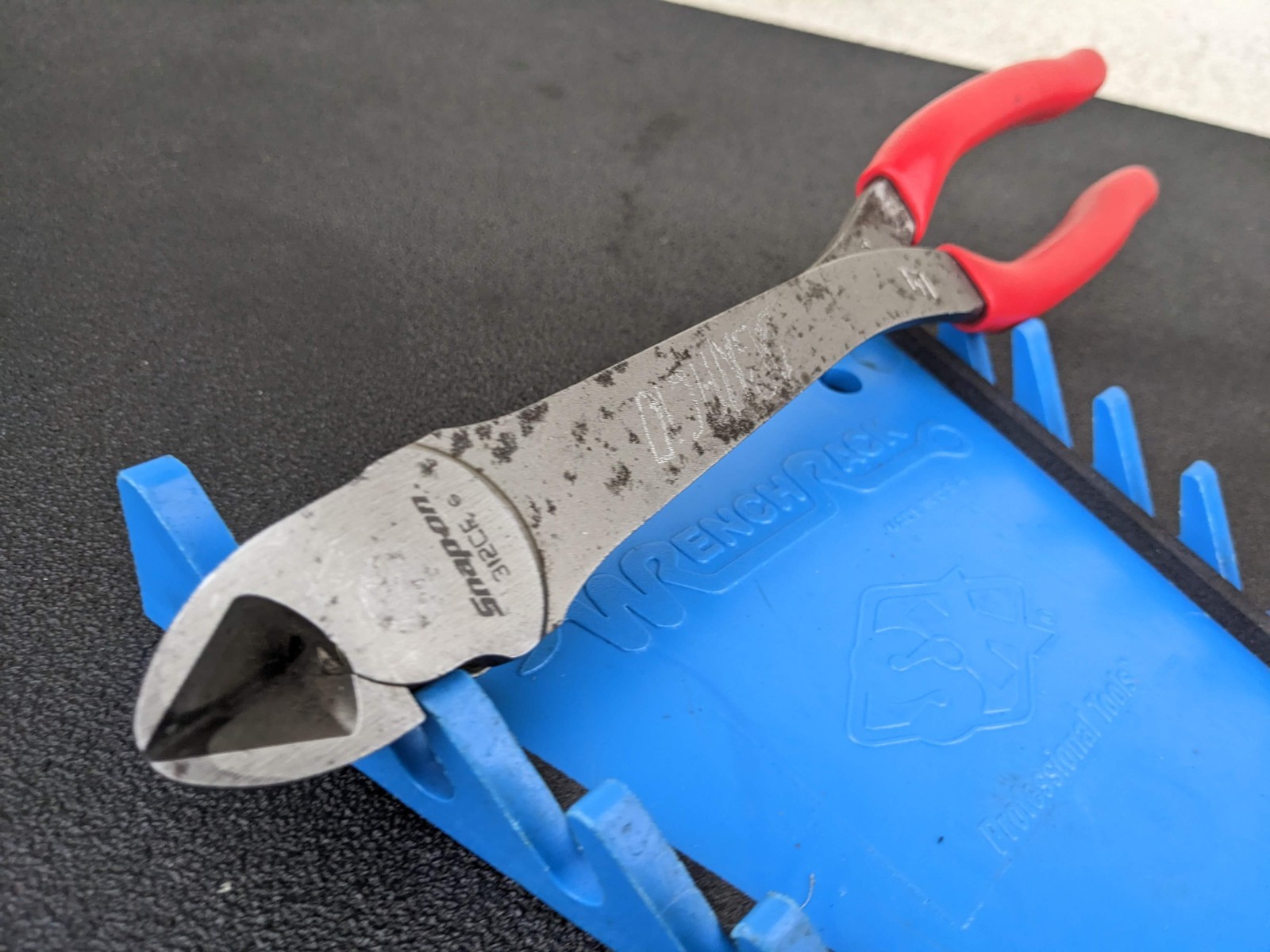 #bo865 Snap On 312CF RED 11″ Heavy Duty Diagonal Cutters