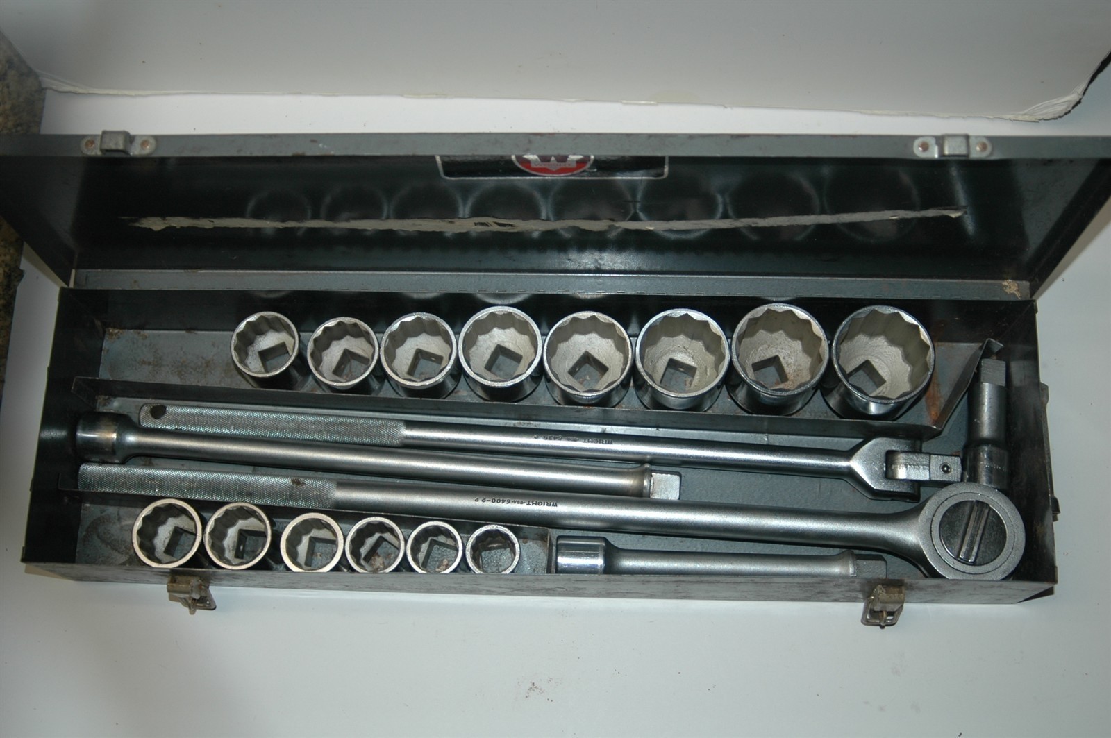 WRIGHT TOOL 19 PIECE 3/4″ DRIVE 12 POINT SOCKET BREAKER SET 15/16″-2″ WITH CASE