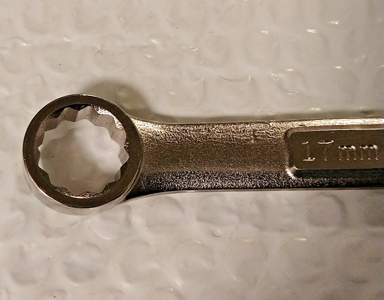 CRAFTSMAN TOOLS USA VV42929, 17MM. COMBINATION WRENCH, 8.2″ LONG, 12 POINT *NOS*
