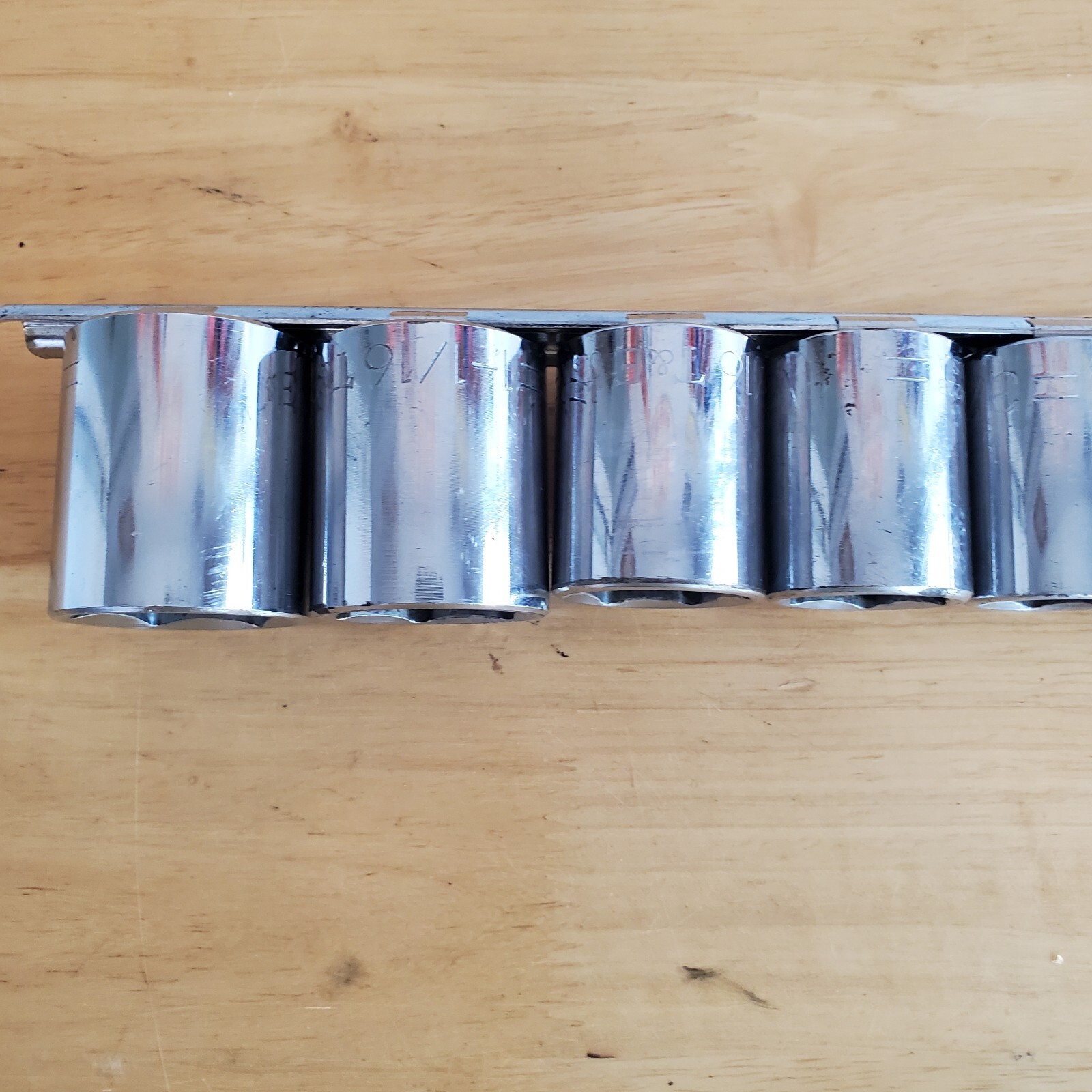 T & E Tools 11 Pc SAE Socket Set 1/2″dr 6pt Read Full Description USA