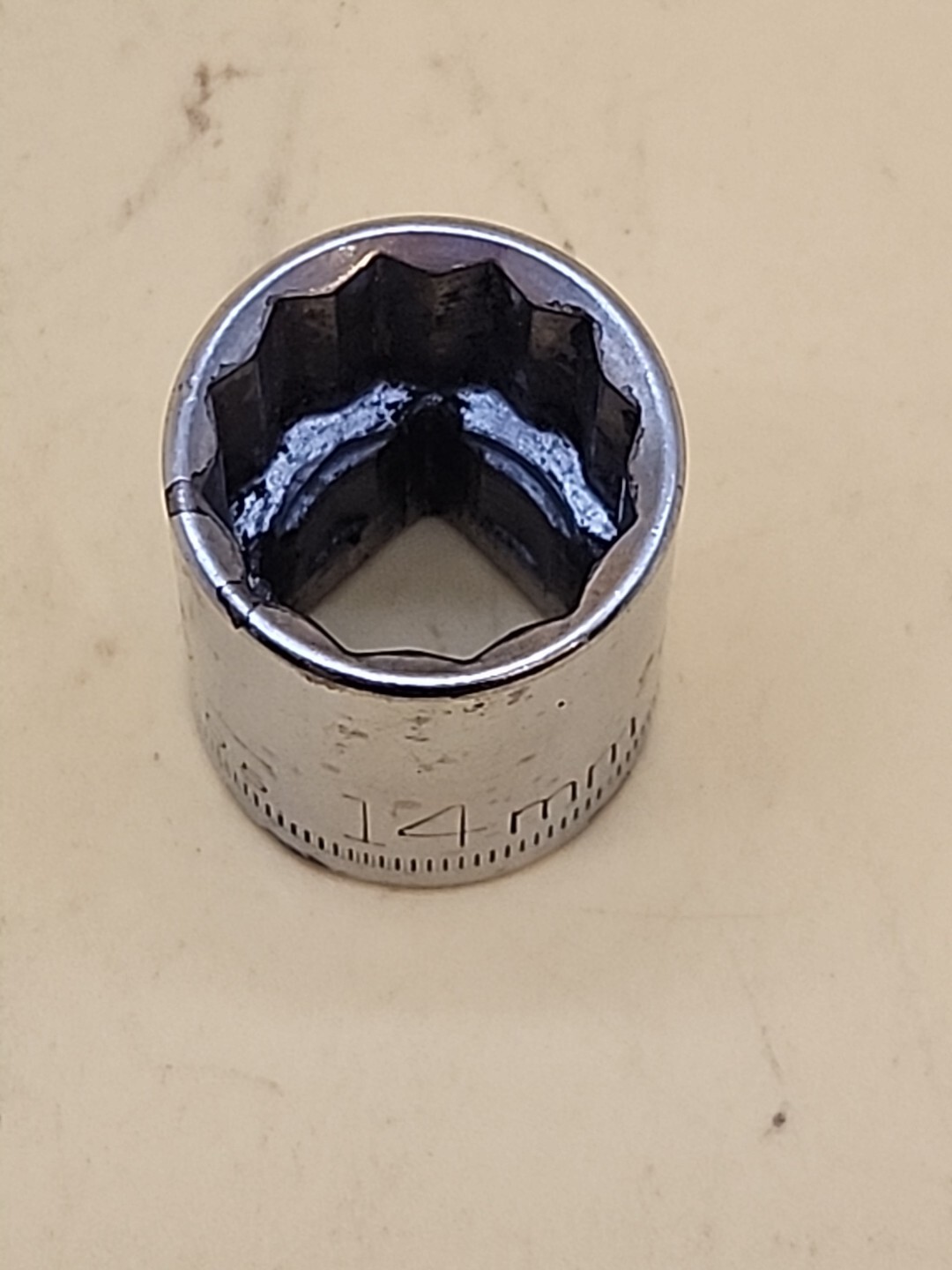 Craftsman Tools V-44305 12 Point 14mm 3/8″ Drive Shallow Socket USA