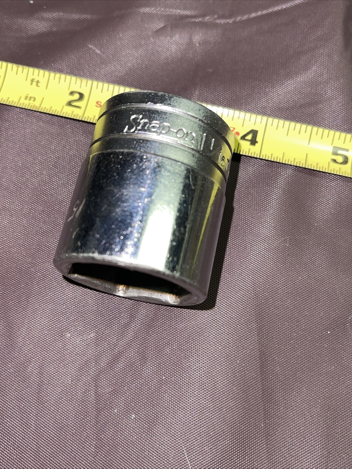 Snap-on Tools USA TW-341 1-1/16 in SAE 1/2” Drive 6 point Vintage socket