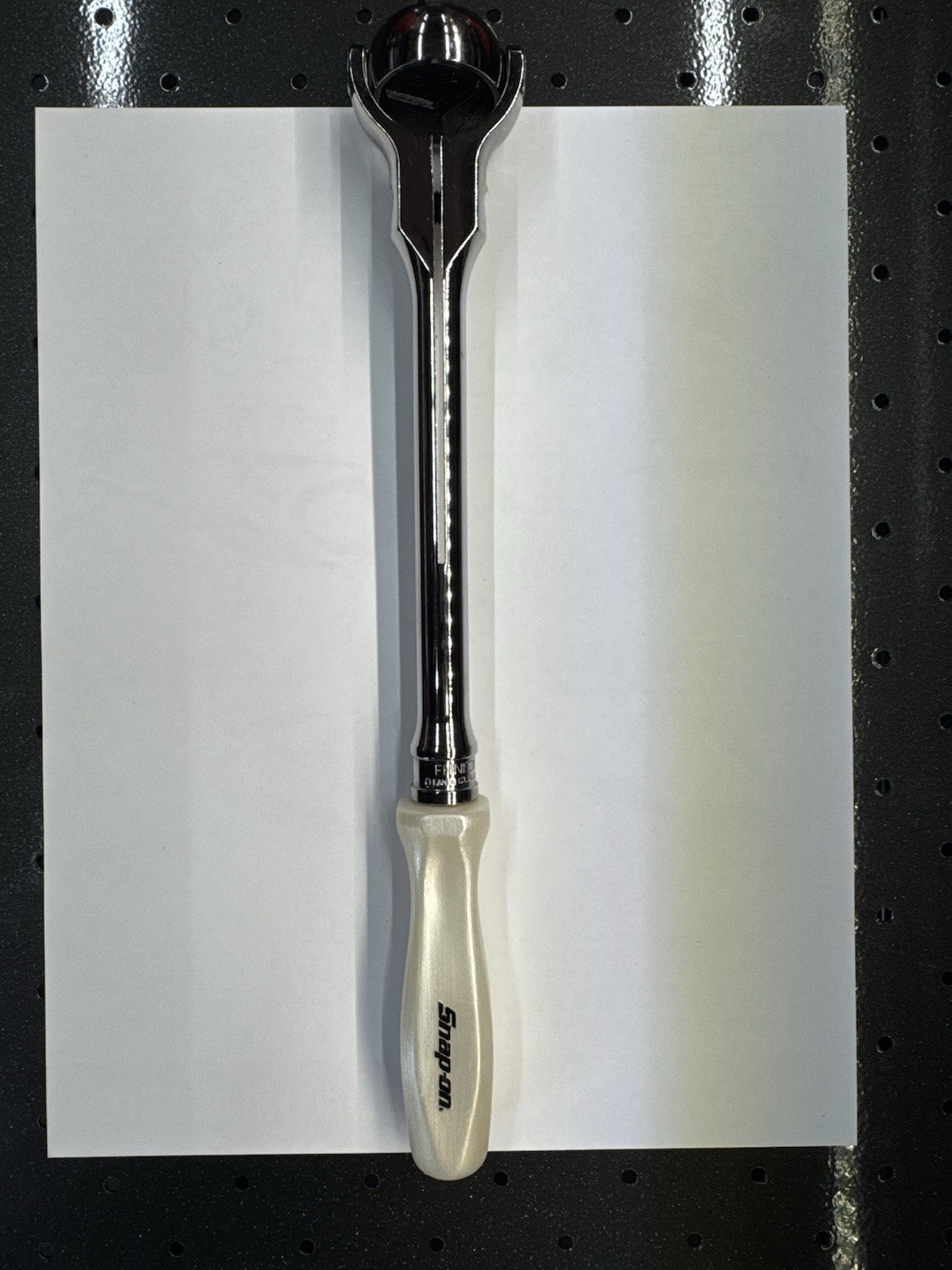 *Brand New* Snap On 3/8 Swivel Head Pearl White Hard Handle Ratchet FHNFD100PW