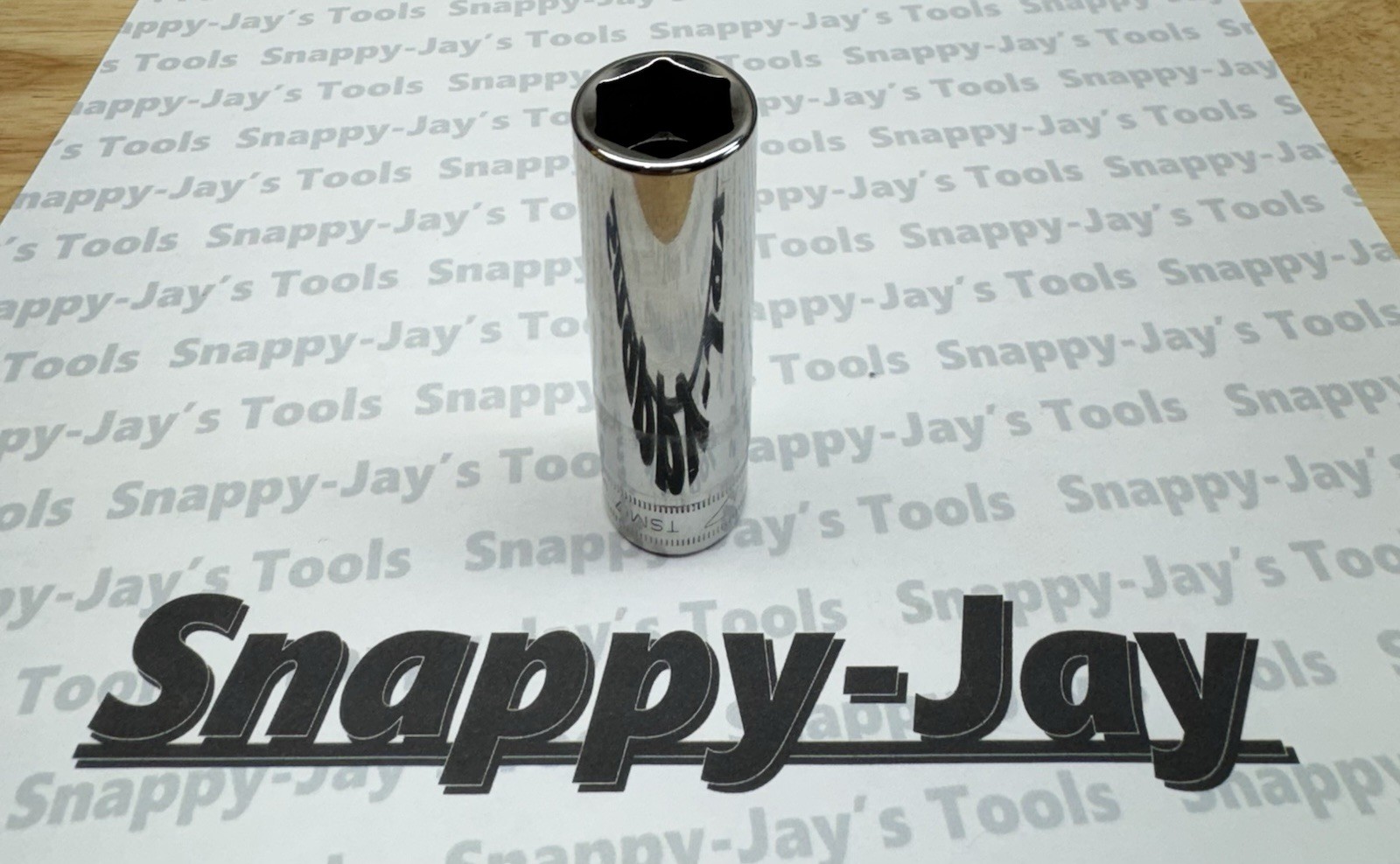 Snap-on Tools USA NEW 1/2″ Drive 17mm Metric 6 Point Deep Chrome Socket TSM17