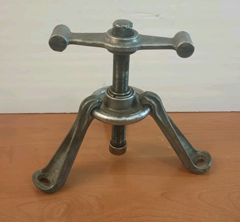 Vintage Herbrand 825 Hub Puller 3 Jaw Wheel Axle Puller Heavy-Duty USA
