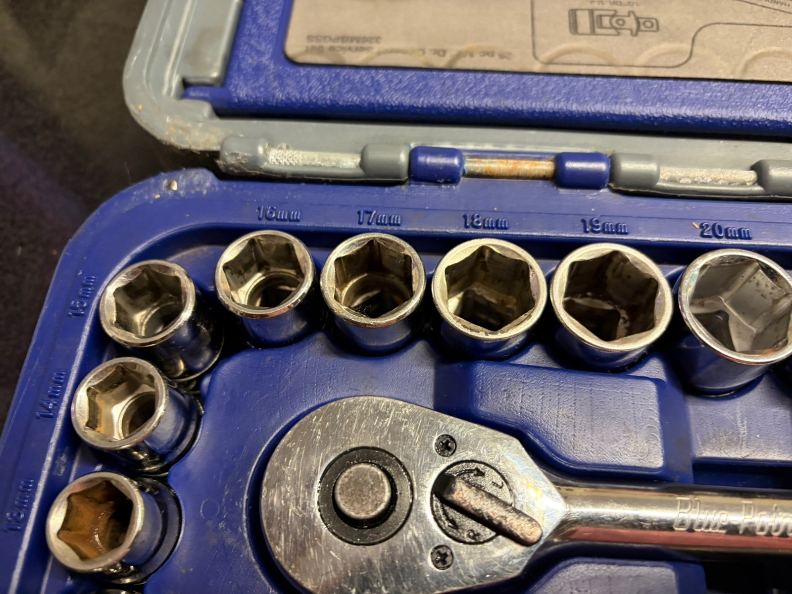 Blue Point 33 pc 1/2″ Drive SAE/Metric General Service Socket Set BLPGSS1233
