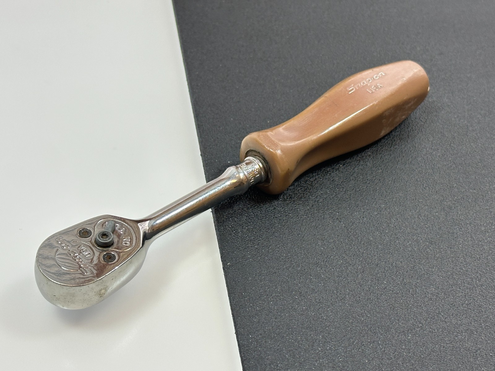 Snap-On Tools USA 1/4″ Drive BROWN Hard Handle Ratchet (Rare)