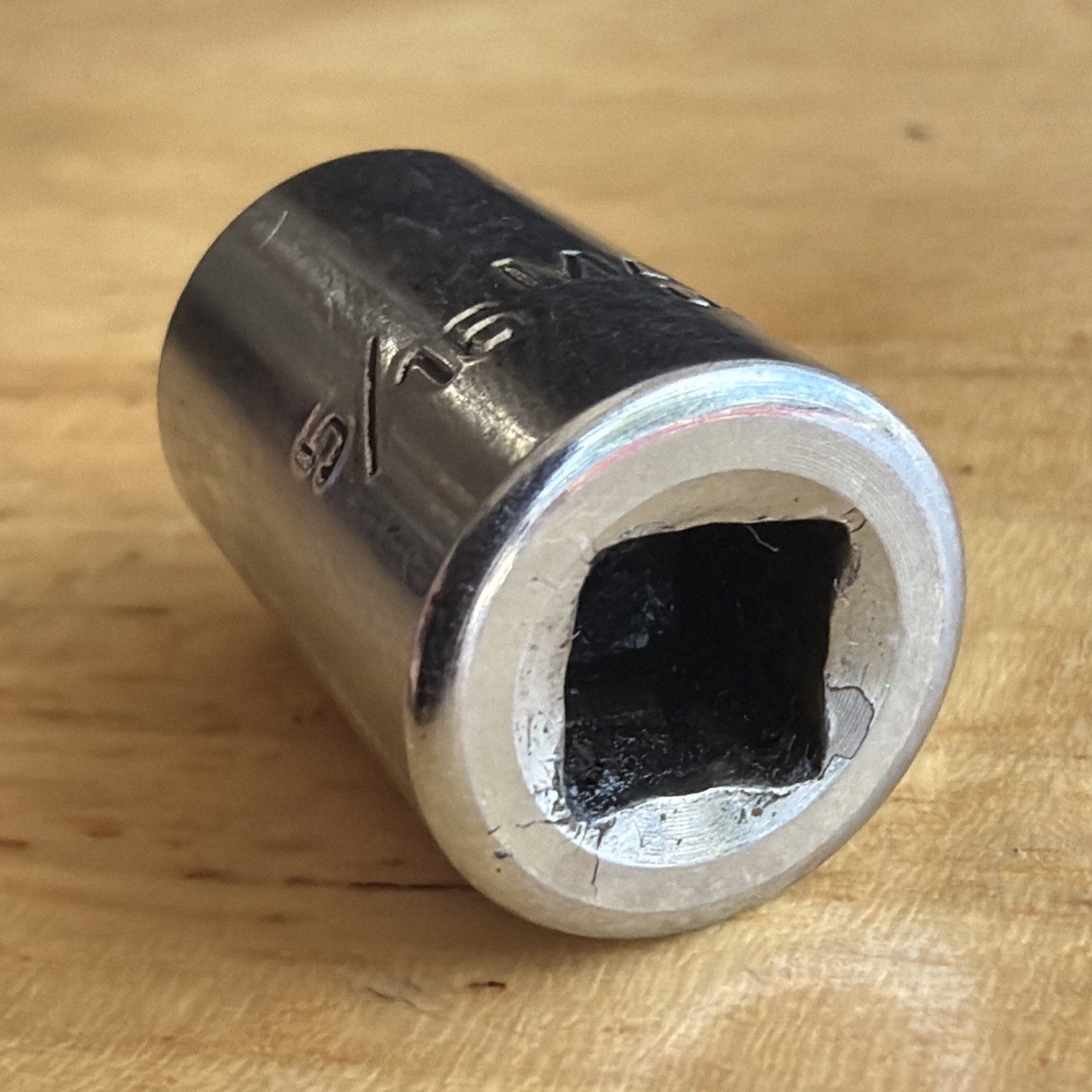 Matco Tools 5/16″ Shallow Socket 1/4″ Drive 8 Point Double Square A108B USA