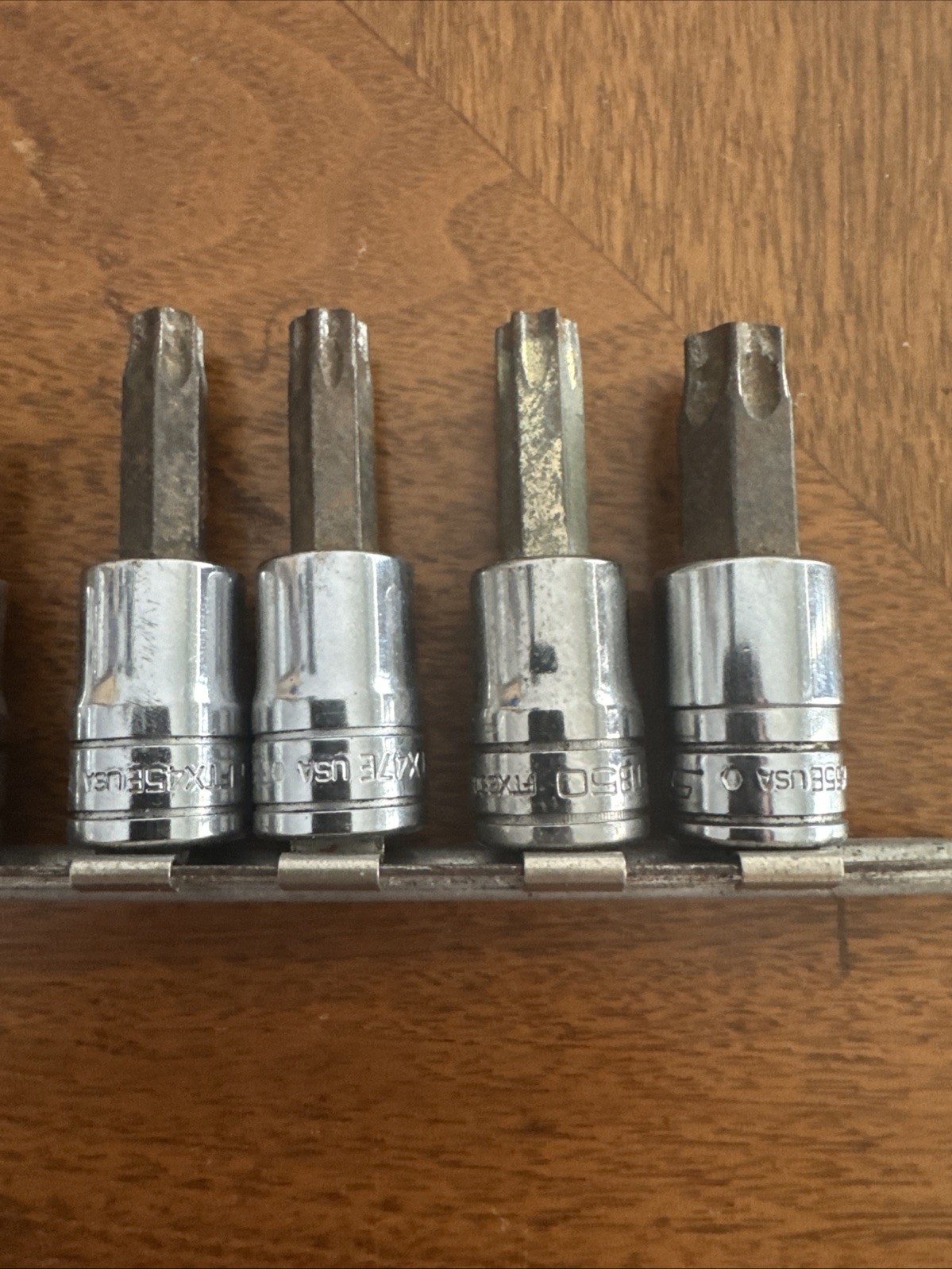 Snap-on 3/8″ Drive 7pc TORX Bit Standard Socket Set FTX27E-FTX55E With Rail