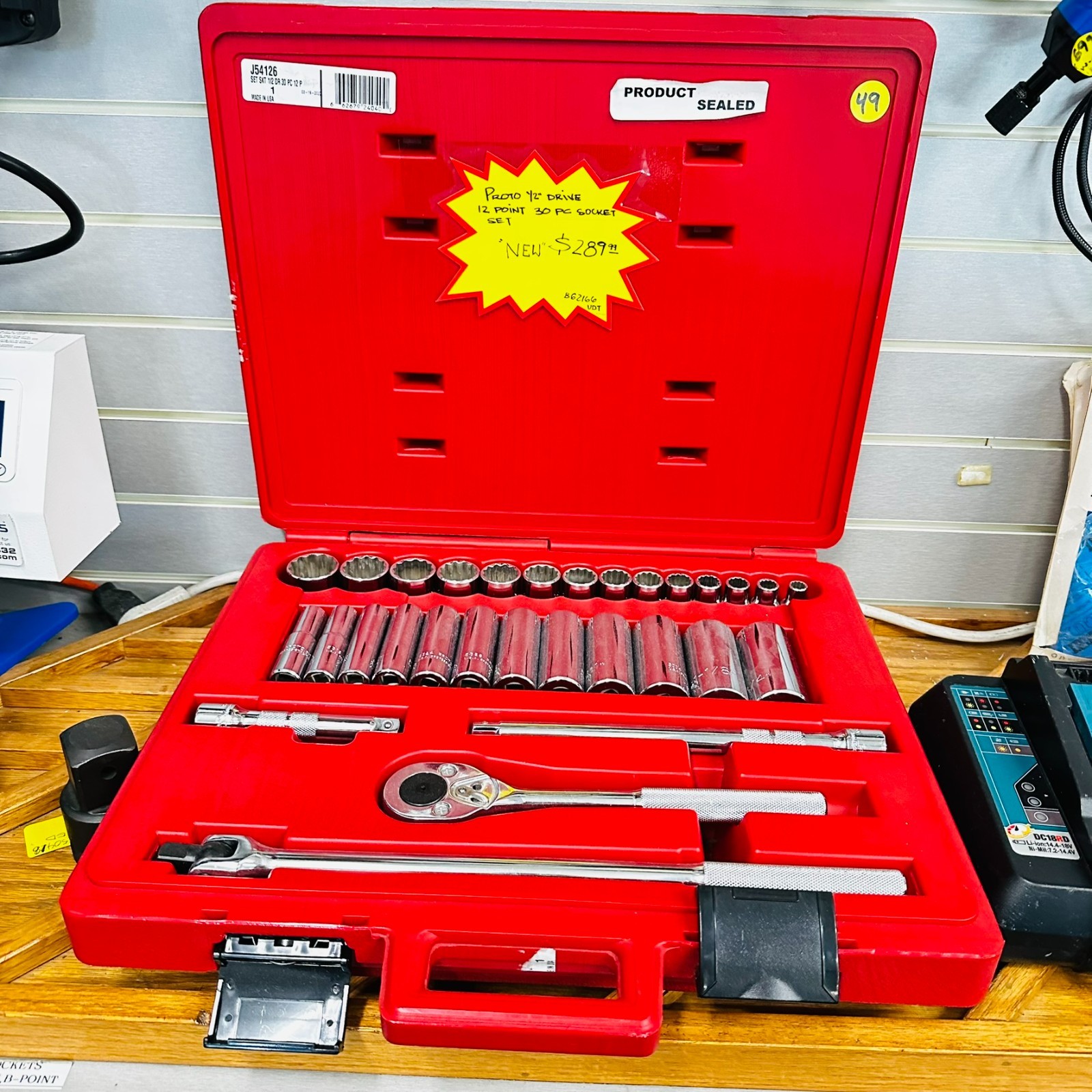 Proto 30 Pc J54126 1/2 Drive 12-pt Socket Set #54126 in Hard Case.