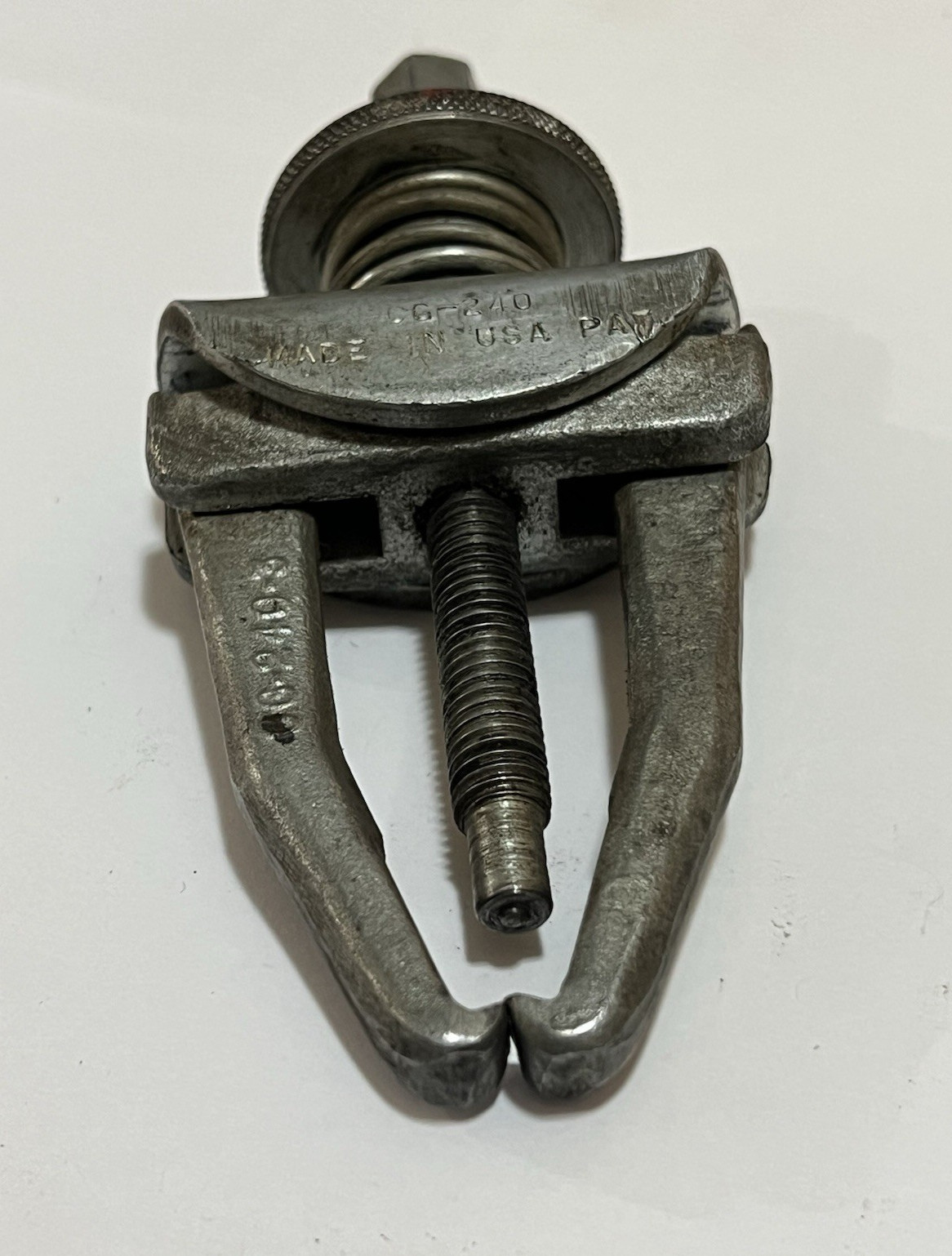 Snap On CG-240 2-Ton 2-Jaw Gear Bearing Puller 3″ Spread 2-1/2″ Reach USA NICE