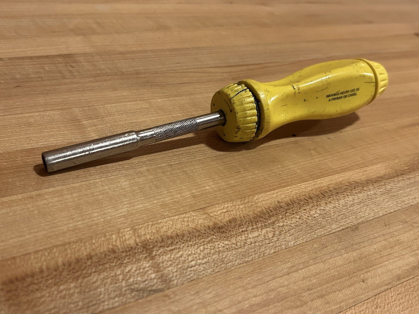 Snap-on Tools | SSDMR4AY Yellow Ratcheting Screwdriver – No Bits Included