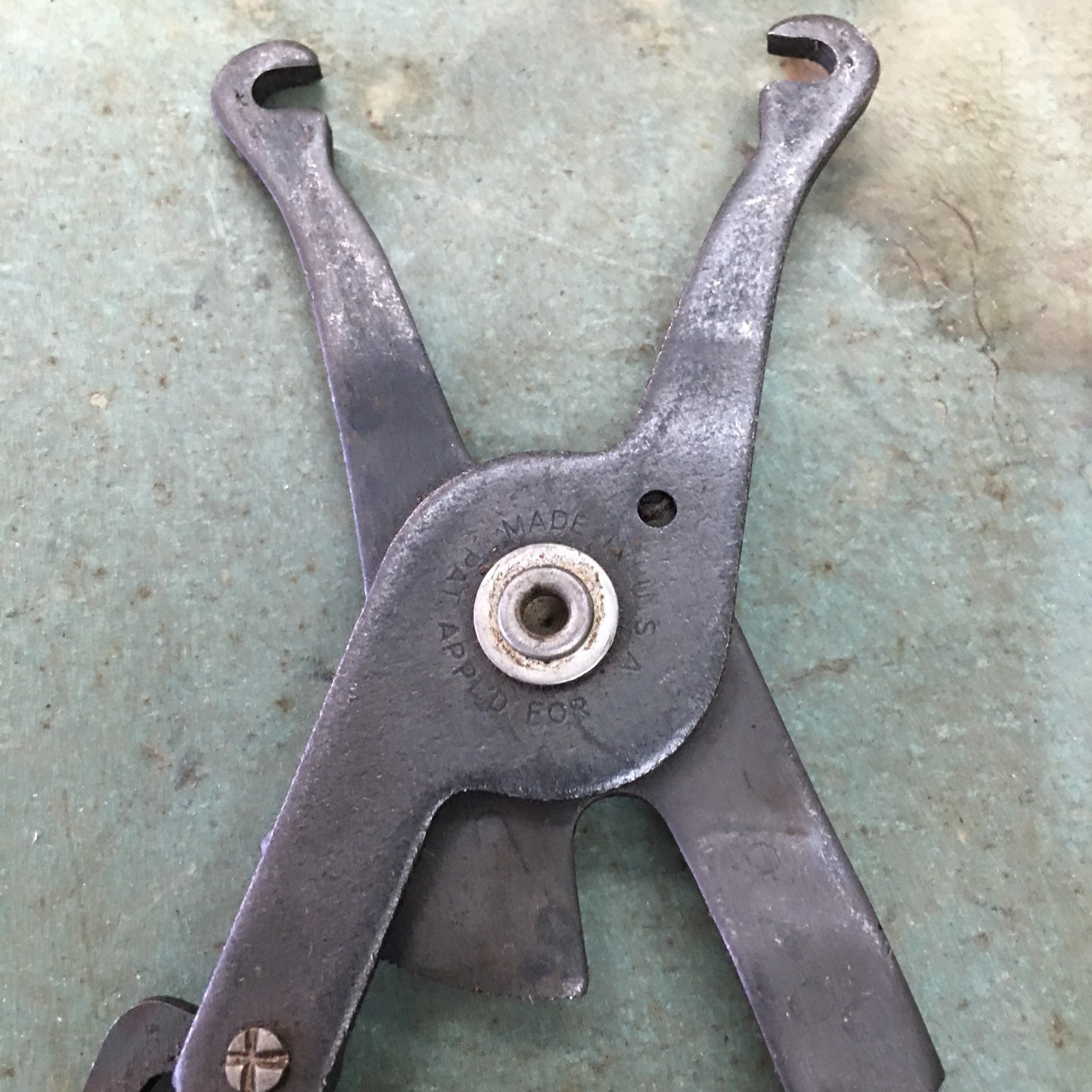 KD Tools 7 Piece Piston Ring Compressor Set No 850 2 7/8 to 4 3/8″ Locking Plier