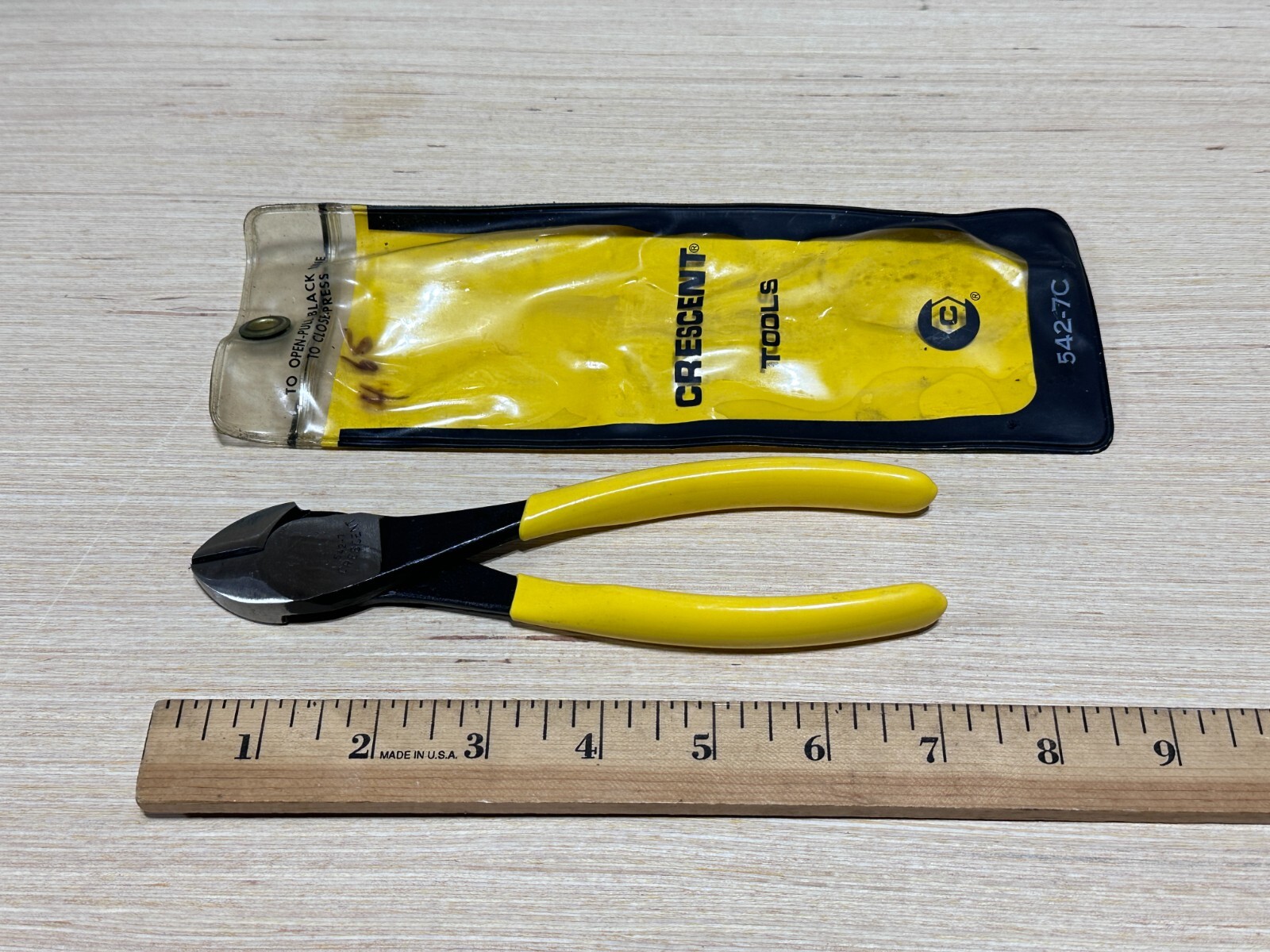 Crescent Tool Co. No. 542-7 – 7″ YELLOW Diagonal Cutting Pliers Wire Cutters