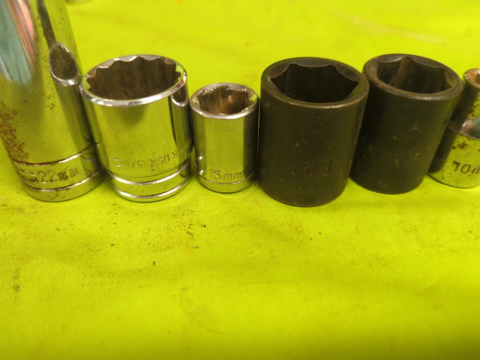 1/2 Inch Drive Mixed Socket Lot 10mm, 13/16, 7/8, 15mm, 15/16, 22mm