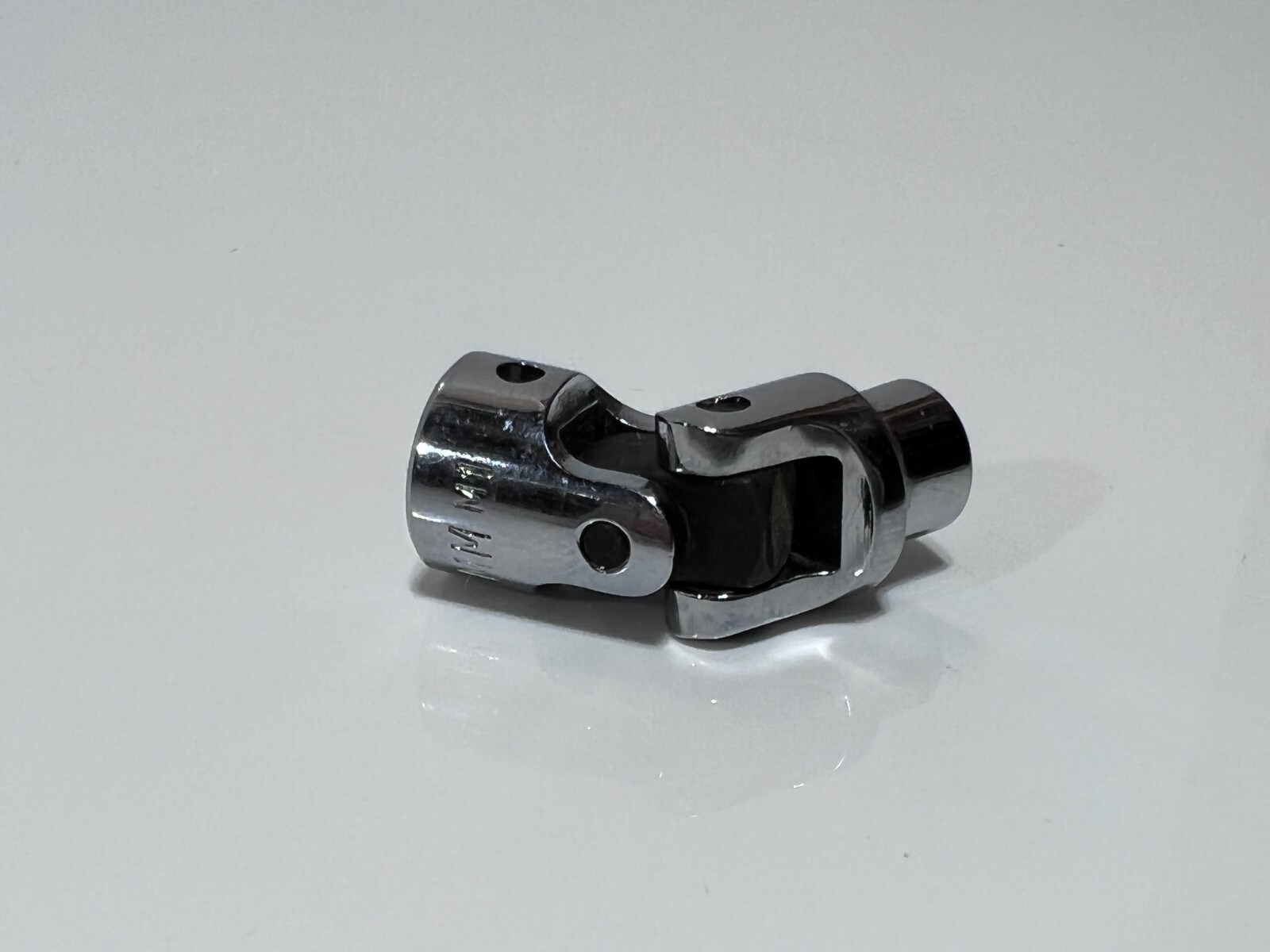 MAC Tools USA MU66MM 6mm Metric Swivel Universal Socket – 1/4″ Drive – 6 Point