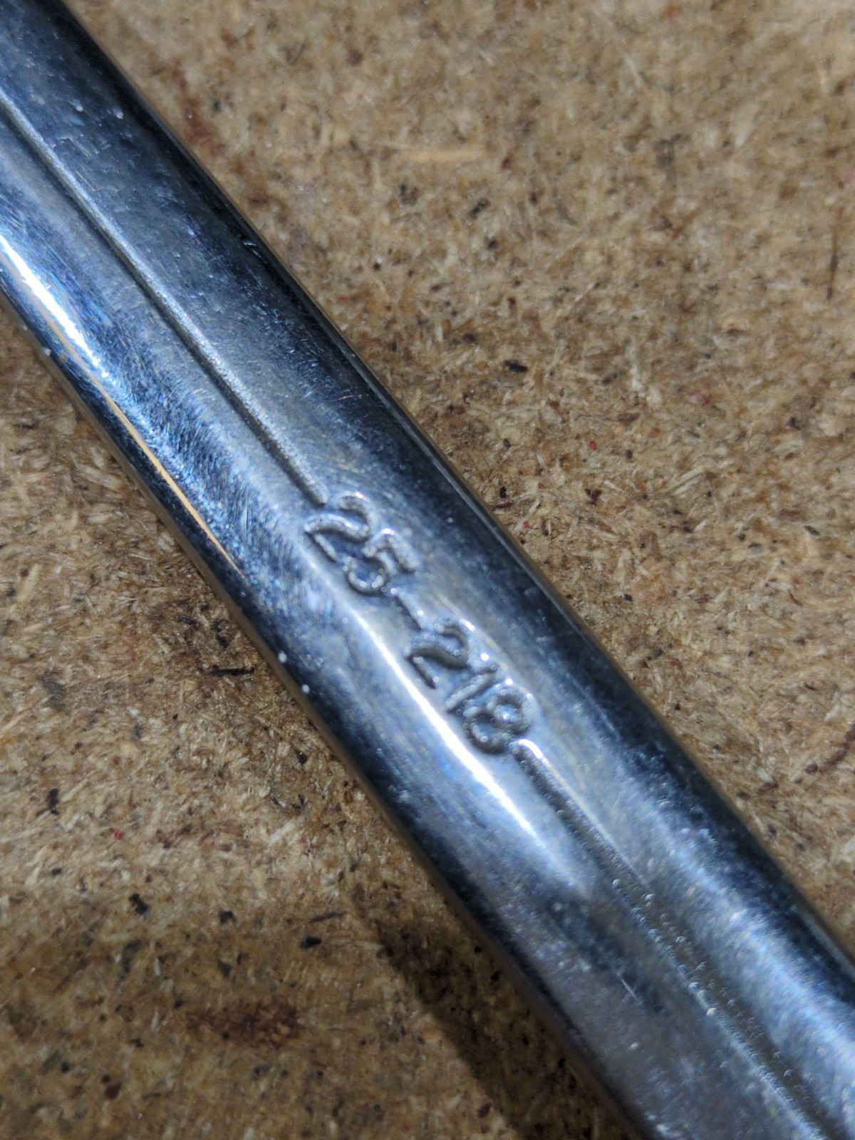 Armstrong 25-218 9/16-in Long SAE Combination Wrench Tool 12 Point Made in USA