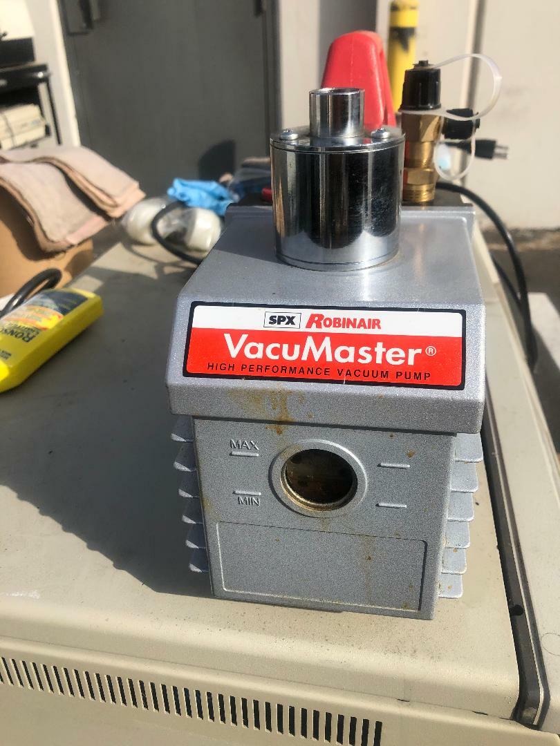 VacuMaster 8 CFM 2 Stage Vacuum Pump Robinair ROB15800
