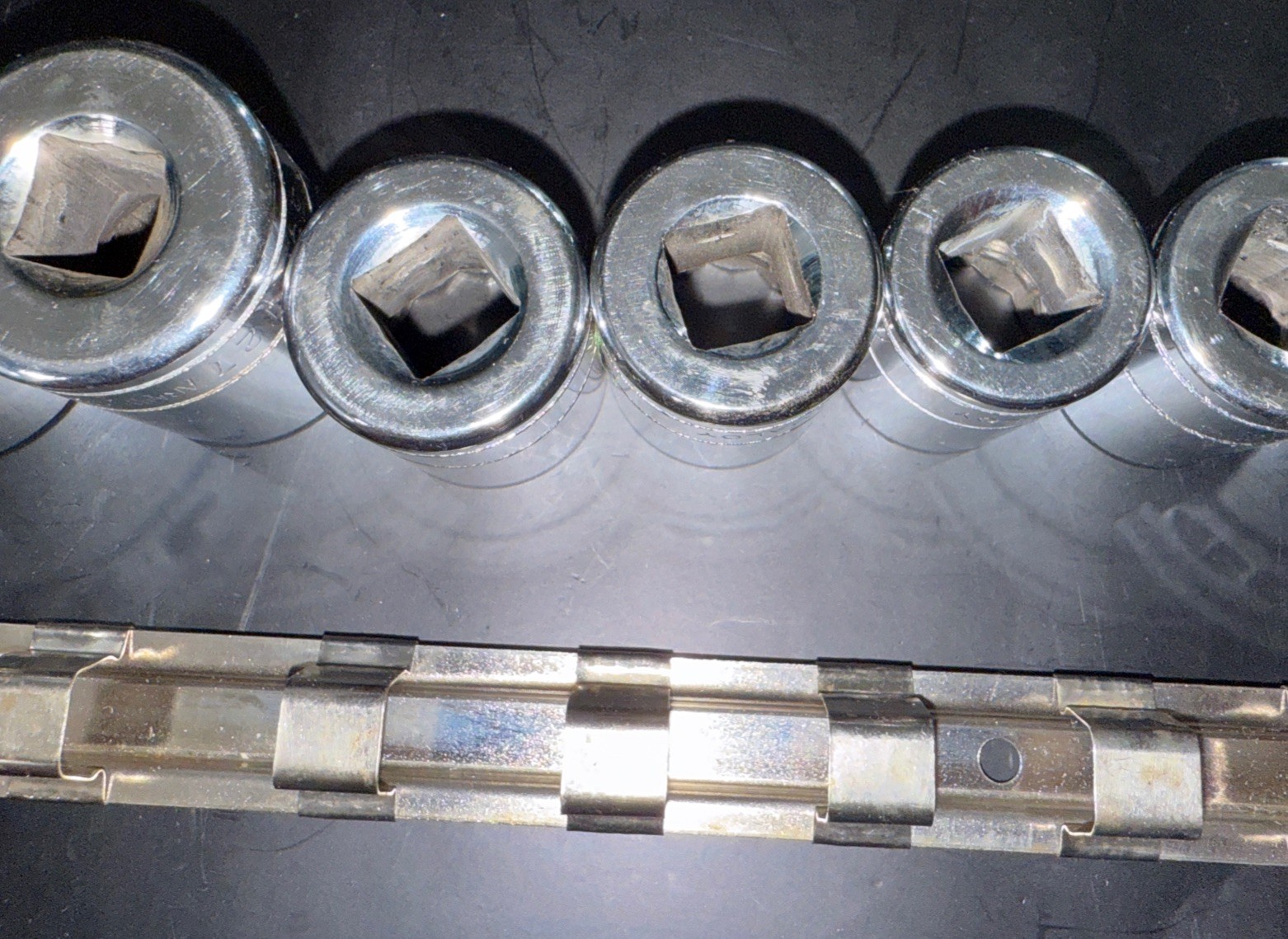 VINTAGE ARMSTRONG 15pc 1/2” Dr CHROME METRIC SOCKET SET STD 10mm – 32mm W/ RAIL