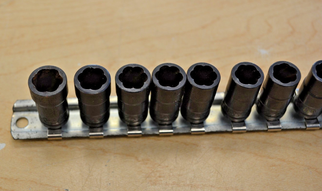Blue Point 1/4″ Drive Combination Impact Socket Set (122TSTY) *Pre-Owned*