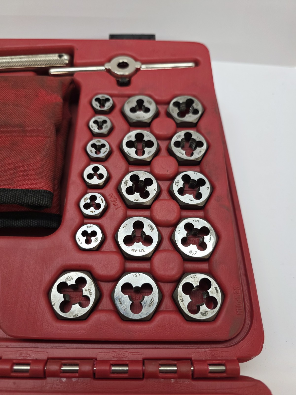 Mac Tools 117-PC. Tap and Die/Drill/Extractor Super Set TD117COMBOS-Us