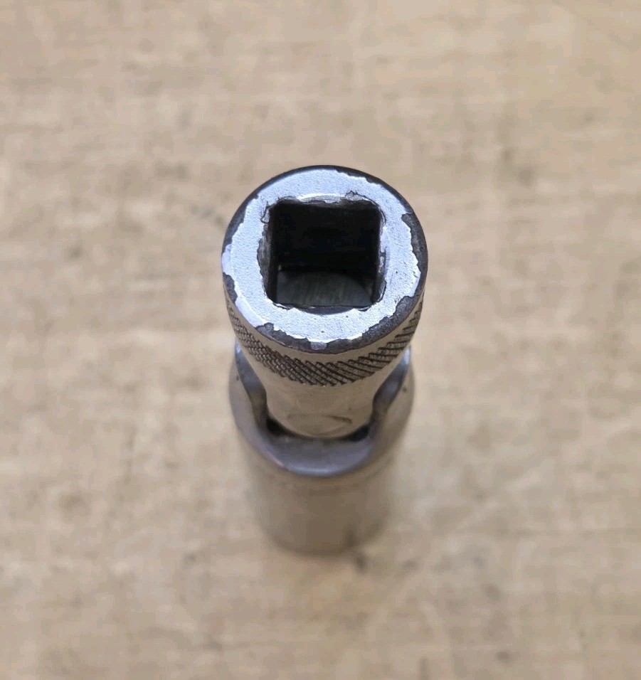 Snap On S9706KFUA- 3/8″ Drive 5/8″ Knurled 6Pt Universal Spark Plug Socket