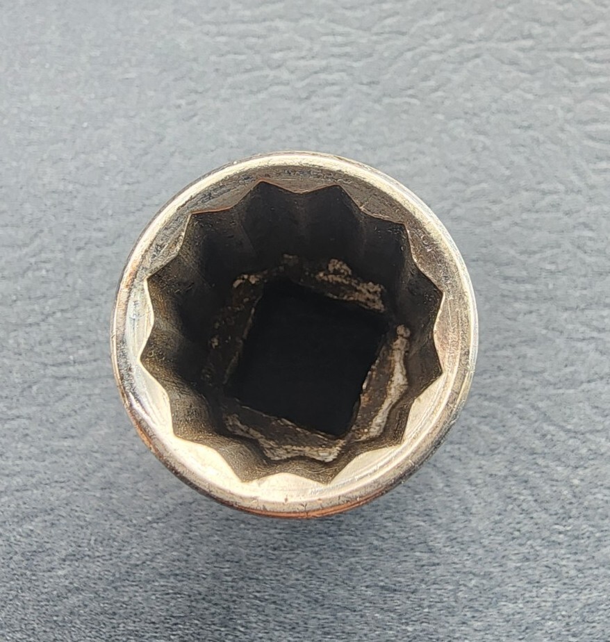 Craftsman USA 19mm Socket 12 Point 1/2″ Drive VV 44238 (Top Knurl mm)