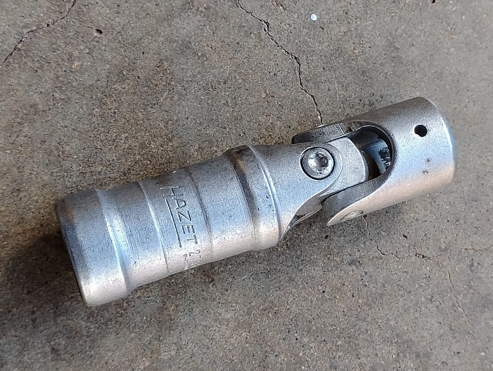 Hazet 2756-19 swivel head socket 6 point