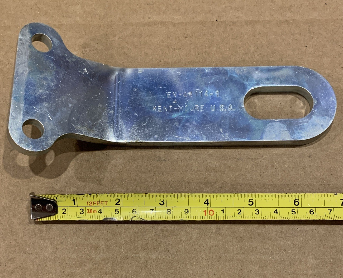 Kent-Moore EN-46114 Engine Lift Bracket Set Specialty Tool w/ Bolts, Storage Bag
