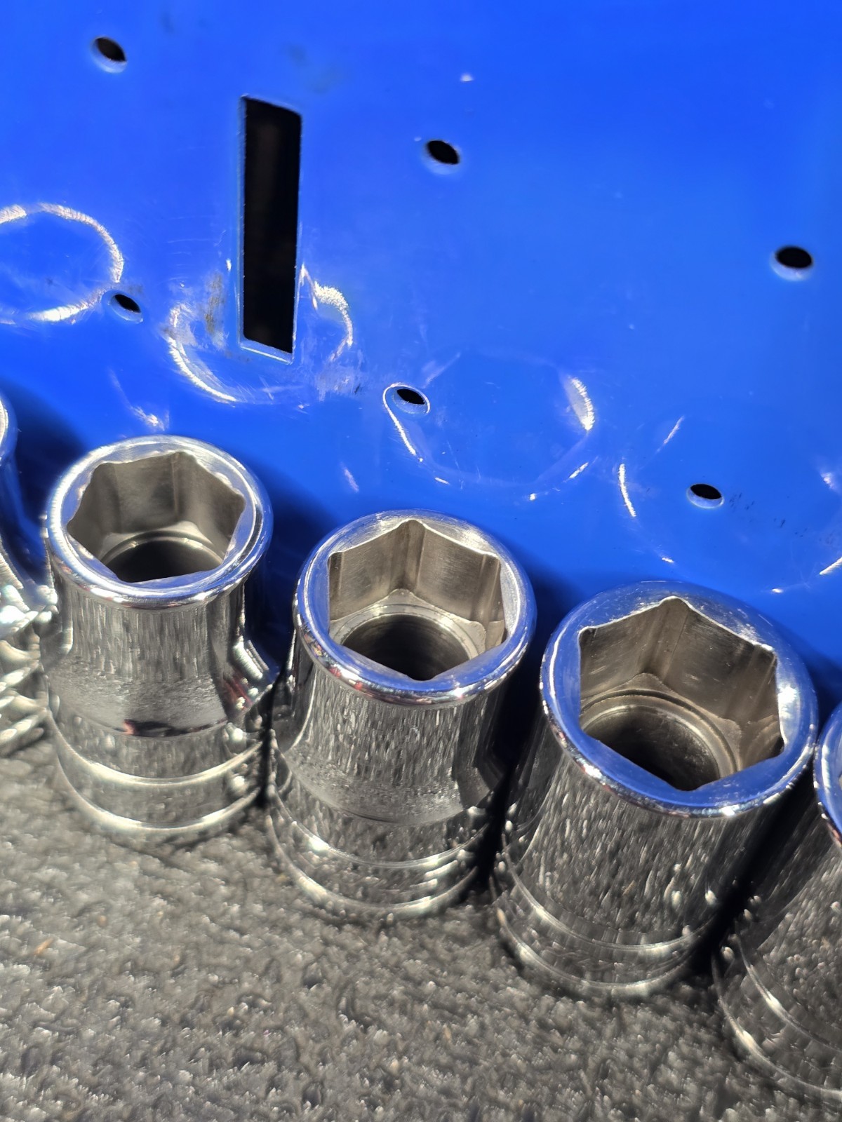 Snap-on 3/8″-1-1/8″ 13-Piece NICE 1/2″ Drive 6-Point Chrome Shallow Socket Set