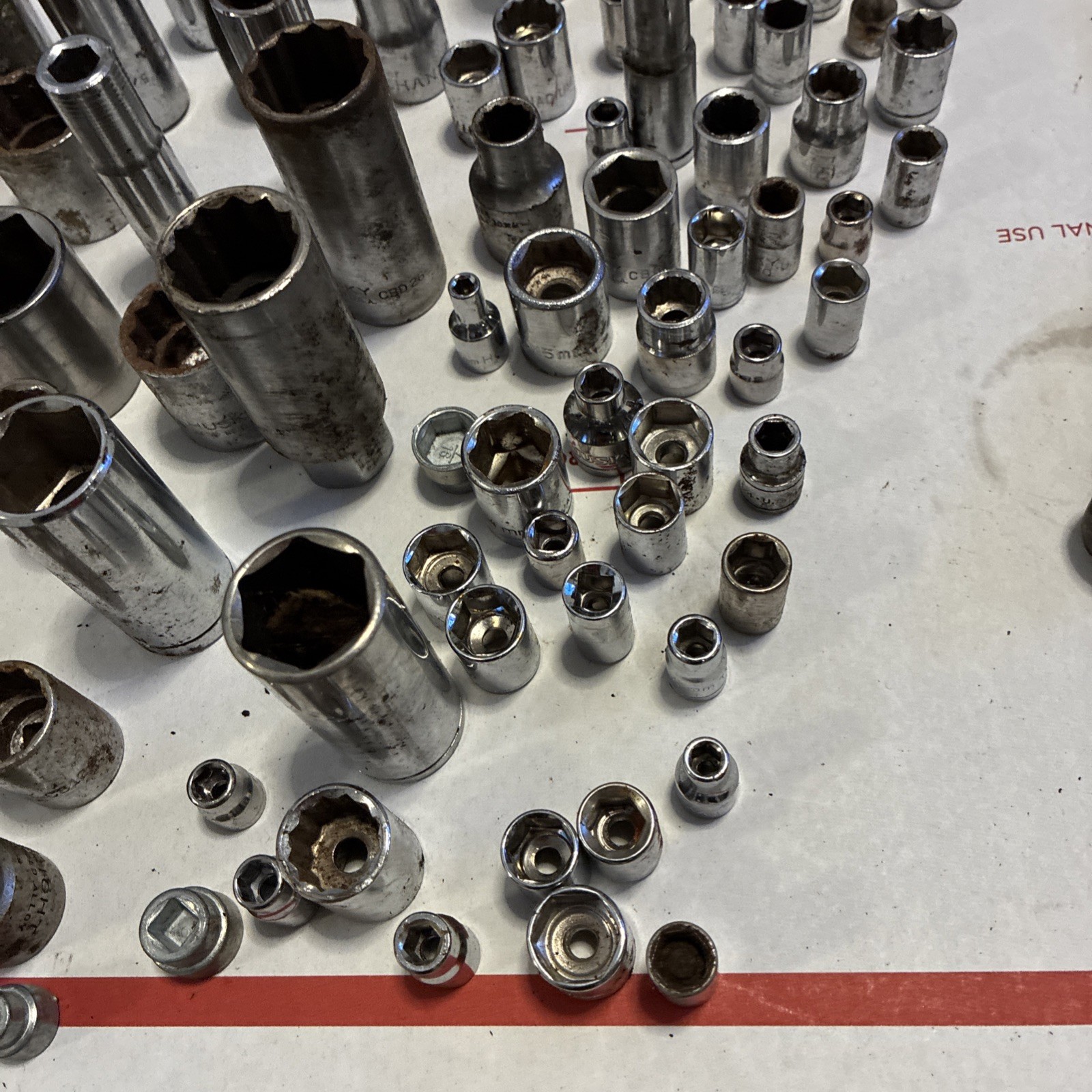LARGE LOT Of 128 Sockets SAE Metric Drive 6 Point 12 Point Some Husky Taiwan Jap