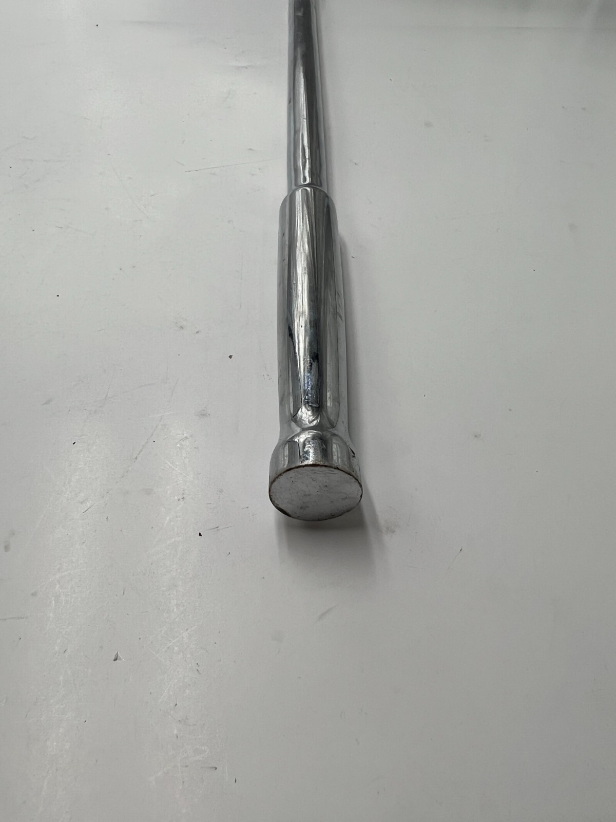 E-Z Red 1/2in Drive Locking Flexhead Chrome Grip Ratchet 22in MR1224FL