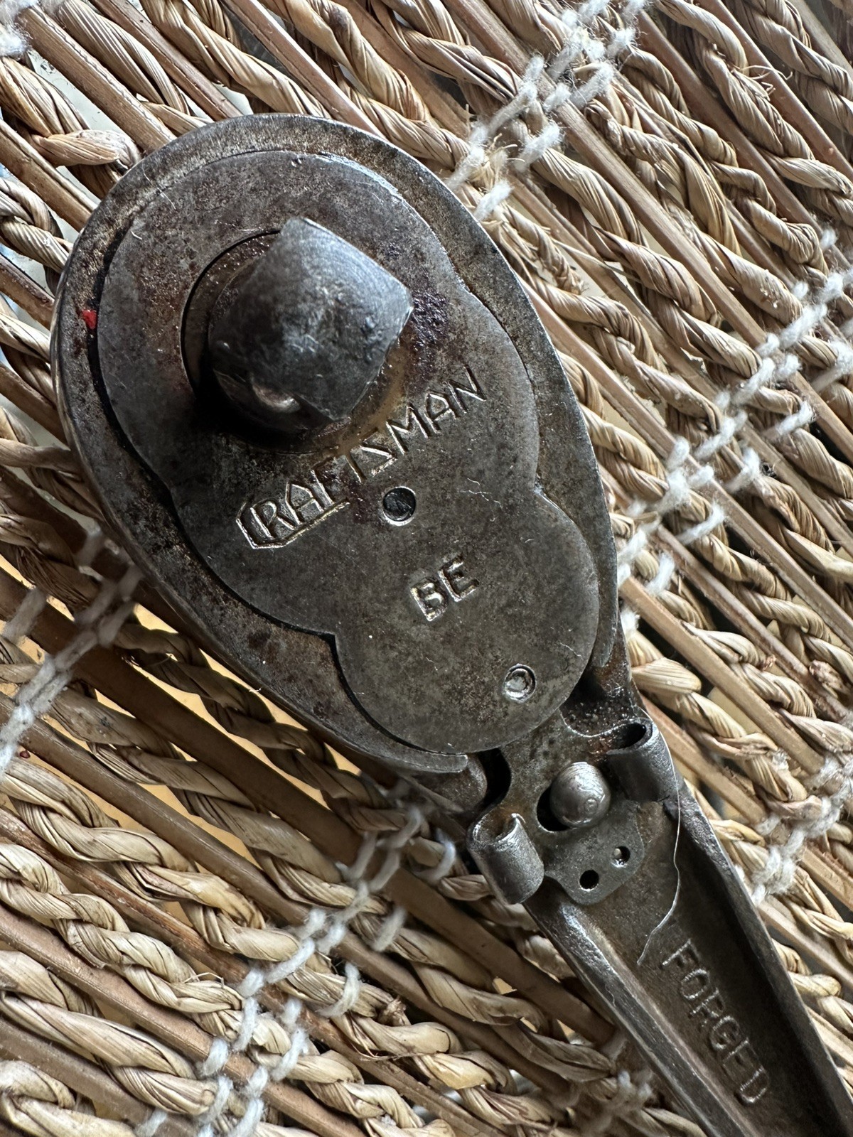 CRAFTSMAN TOOLS VERY RARE VINTAGE 3/8 DRIVE RATCHET “BE” 6-1/2 INCHES LONG