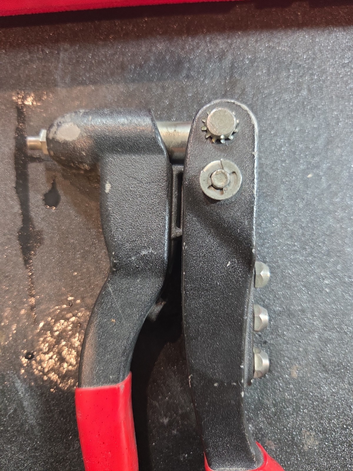 Mac Tools Heavy Duty Riveting Tool Kit Model RG1000K