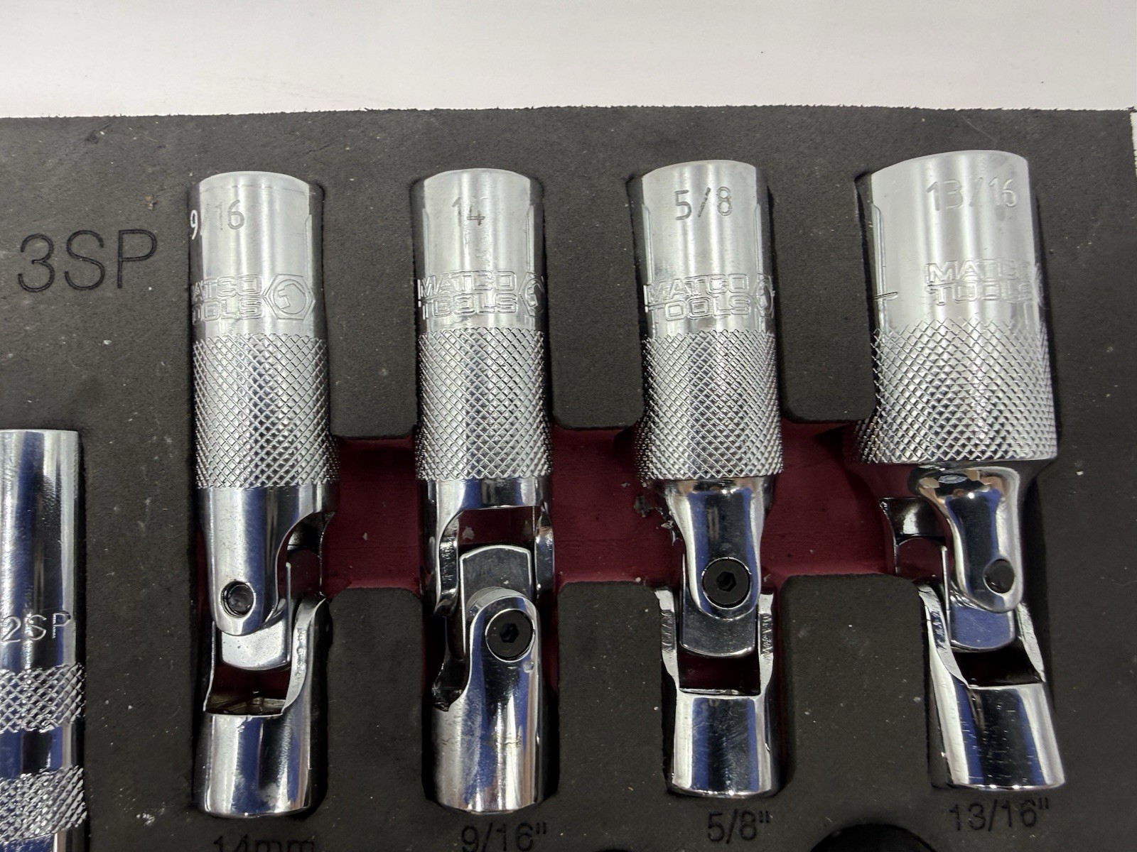 Matco SB13SP 13 Piece 3/8″ Drive 6 Point Spark Plug Socket Set W/ Foam Tray