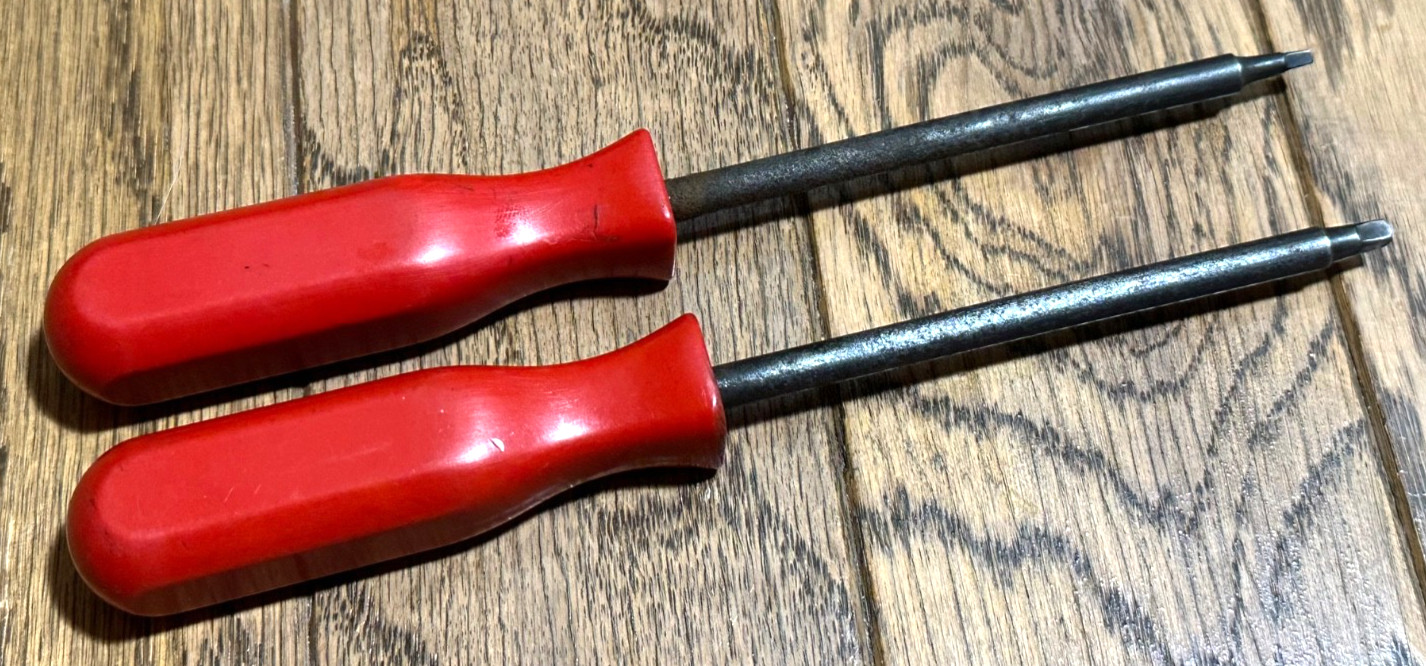 🇺🇸 MAC Tools #1 #3 SQUARE Driver Screwdriver Set Lot Red 7.5″ Long USA R1 R3