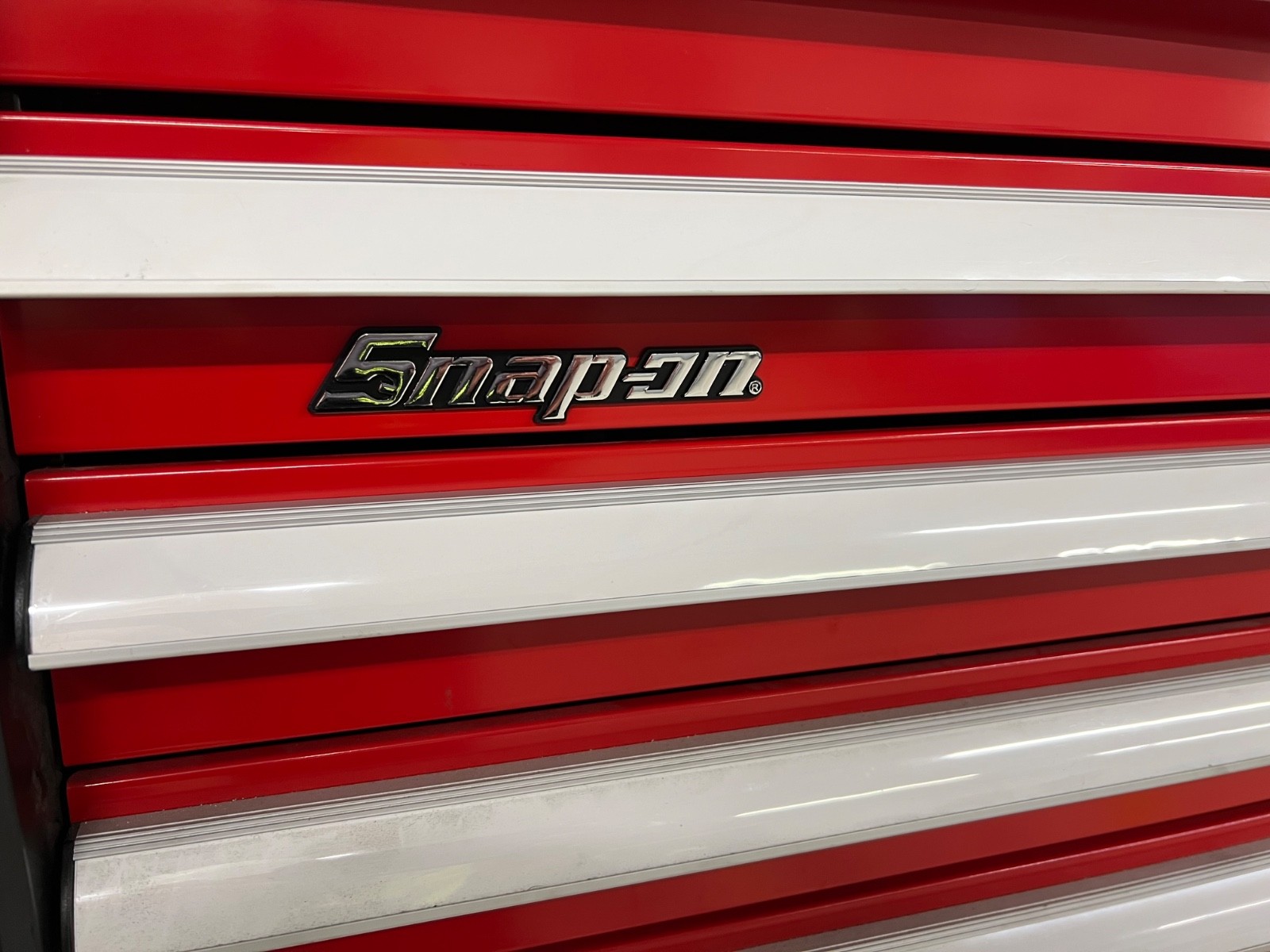 Snap On Tools METAL 3D Toolbox Roll Cab Chrome Badge Emblem Sticker Decal logo.