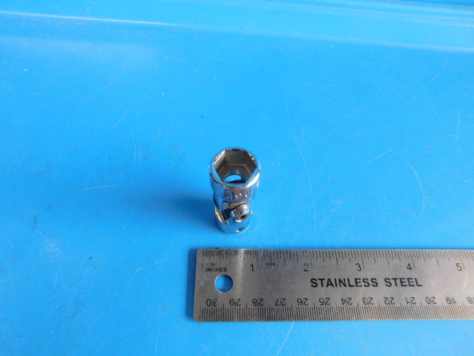 USED,MAC TOOLS » 9/16 » 3/8 IN. DR. UNIVERSAL SOCKET, PART #XU186