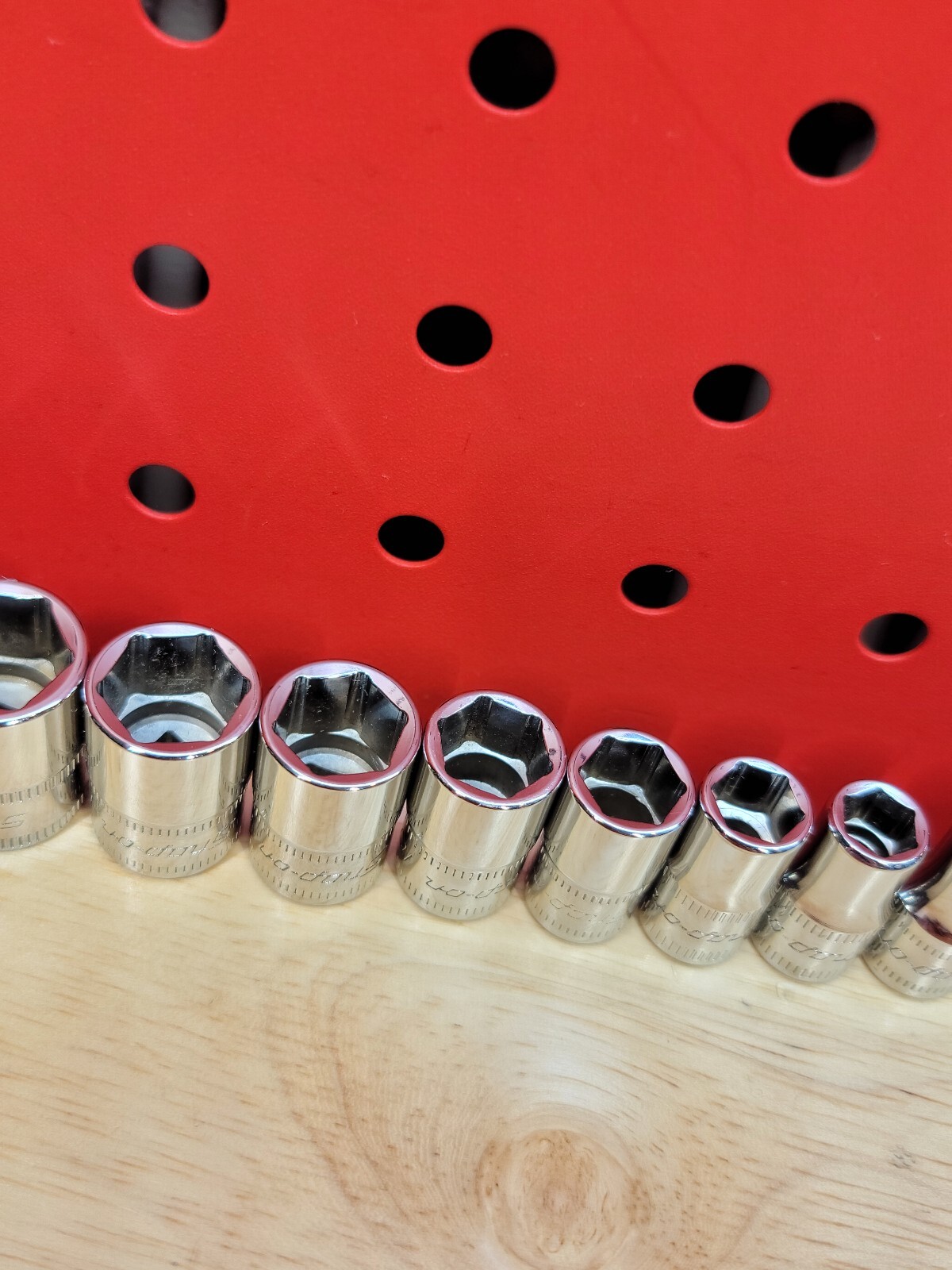 Snap-on Tools 112TMMY 5mm-15mm NICE 12-Piece 1/4″ Drive 6-Pt Shallow Socket Set