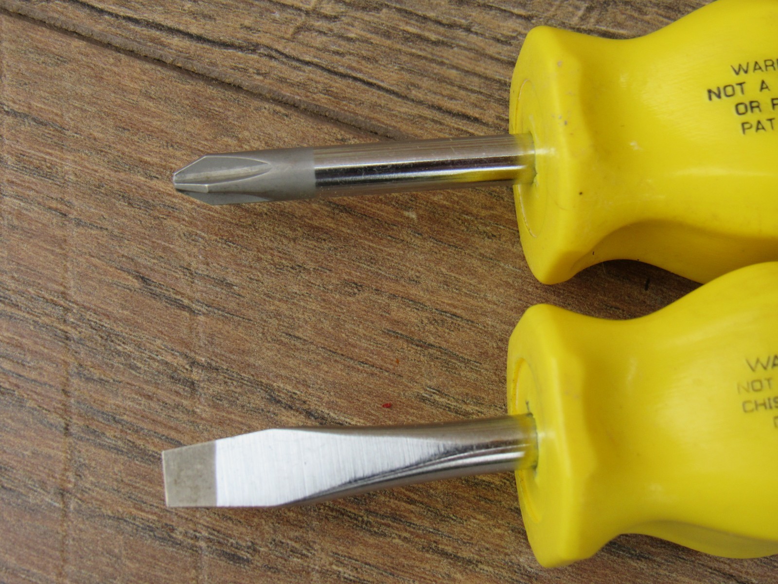 SNAP ON SDD1 FLAT TIP SDDP22 # 2 PHILLIPS STUBBY YELLOW HANDLE SCREWDRIVER SET 2