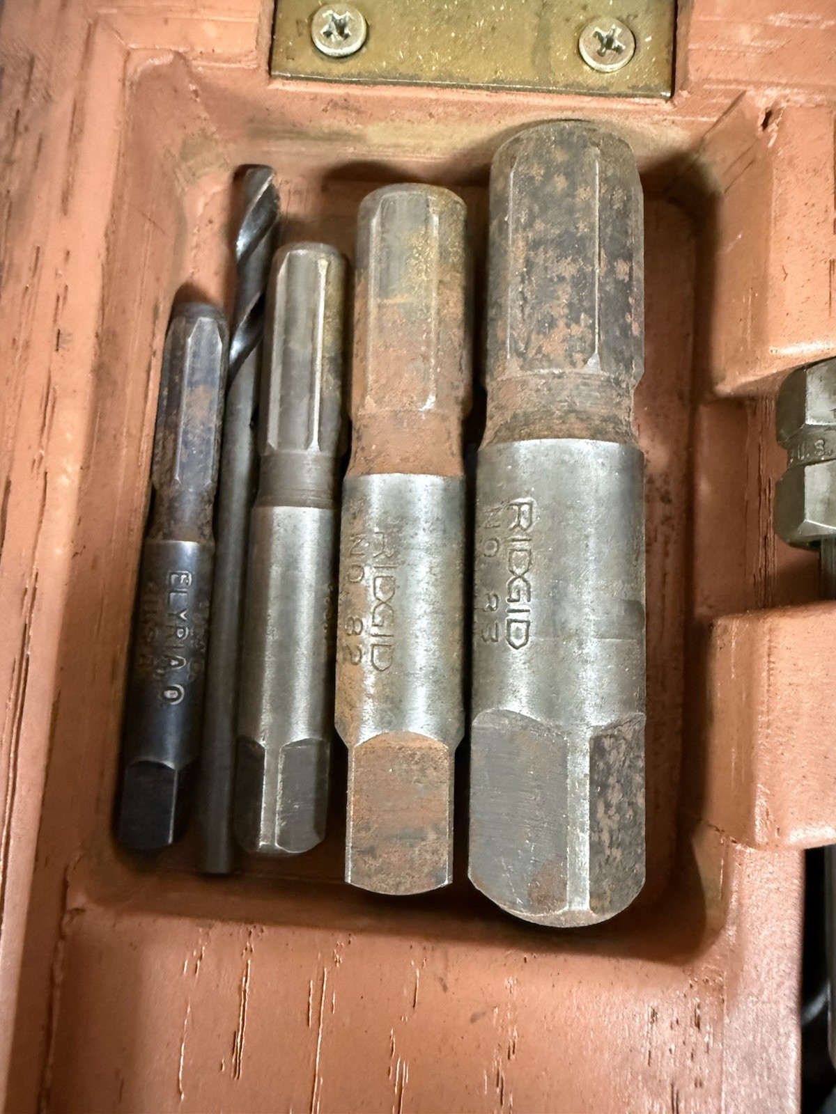 Blue Point Ridgid Tools USA Screw And Pipe Extractor Set E1025 Vintage