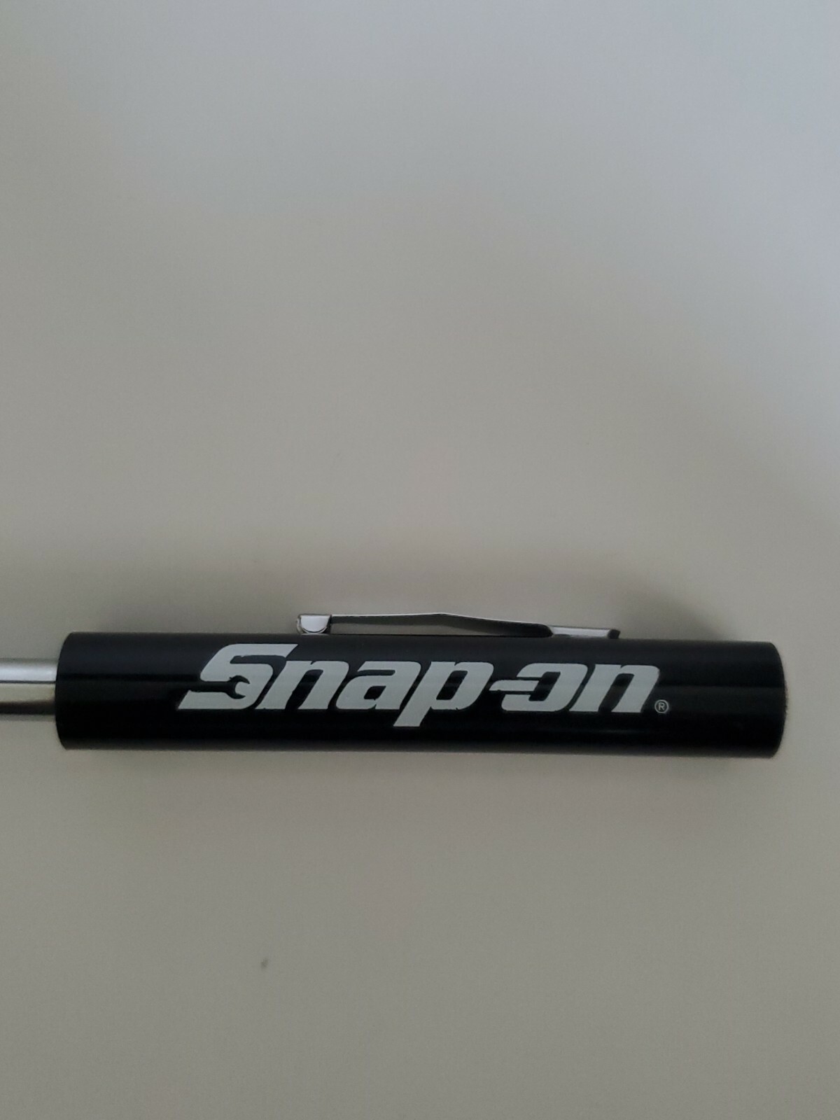 Snap-on Tools MAGNETIC PICK UP TOOL – TELESCOPING UP TO 24″ .BLACK. NEW!!!!!!!!!