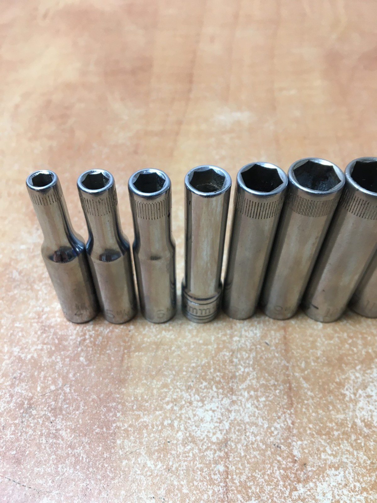Craftsman USA 26 Pc 1/4″ Drive 6 Point Metric Deep And Shallow Socket Set