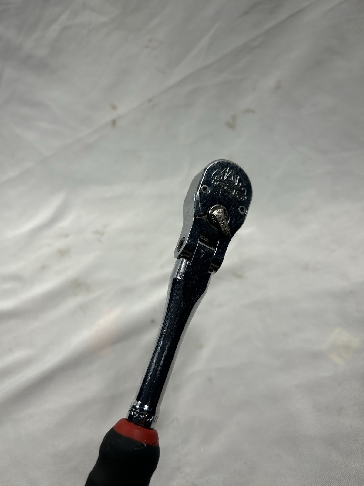 Mac Tools XR990AFPA , 3/8″ Drive Axis Comfort-Handle Flex-Head Ratchet 9″ Long