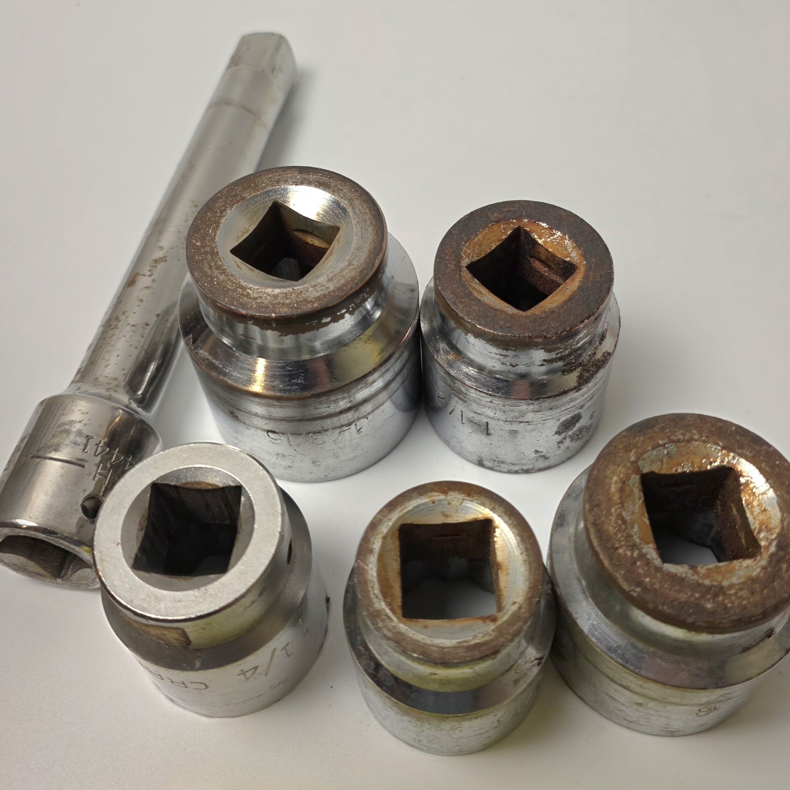 Used 3/4″ Drive Shallow Sockets & 8″ 3/4″ Drive Extension SEE PICTURES #0722