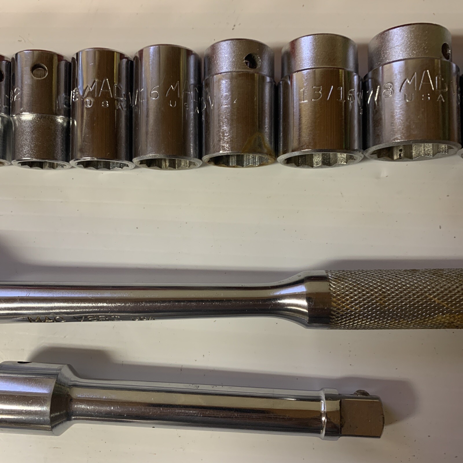 Vintage Mac Tools V8RI 1/2 Inch Drive Ratchet 10 Sockets 5 In Extension Box U