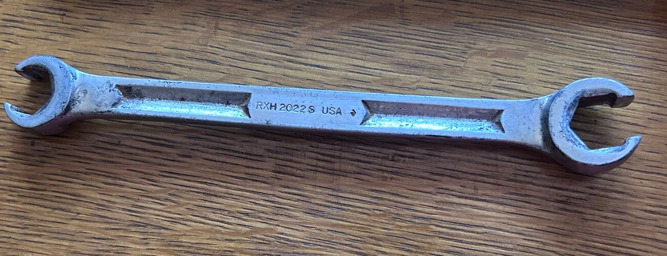 Snap-On 5/8″ 11/16″ 6 Point SAE Flare Nut Wrench (RXH2022S)